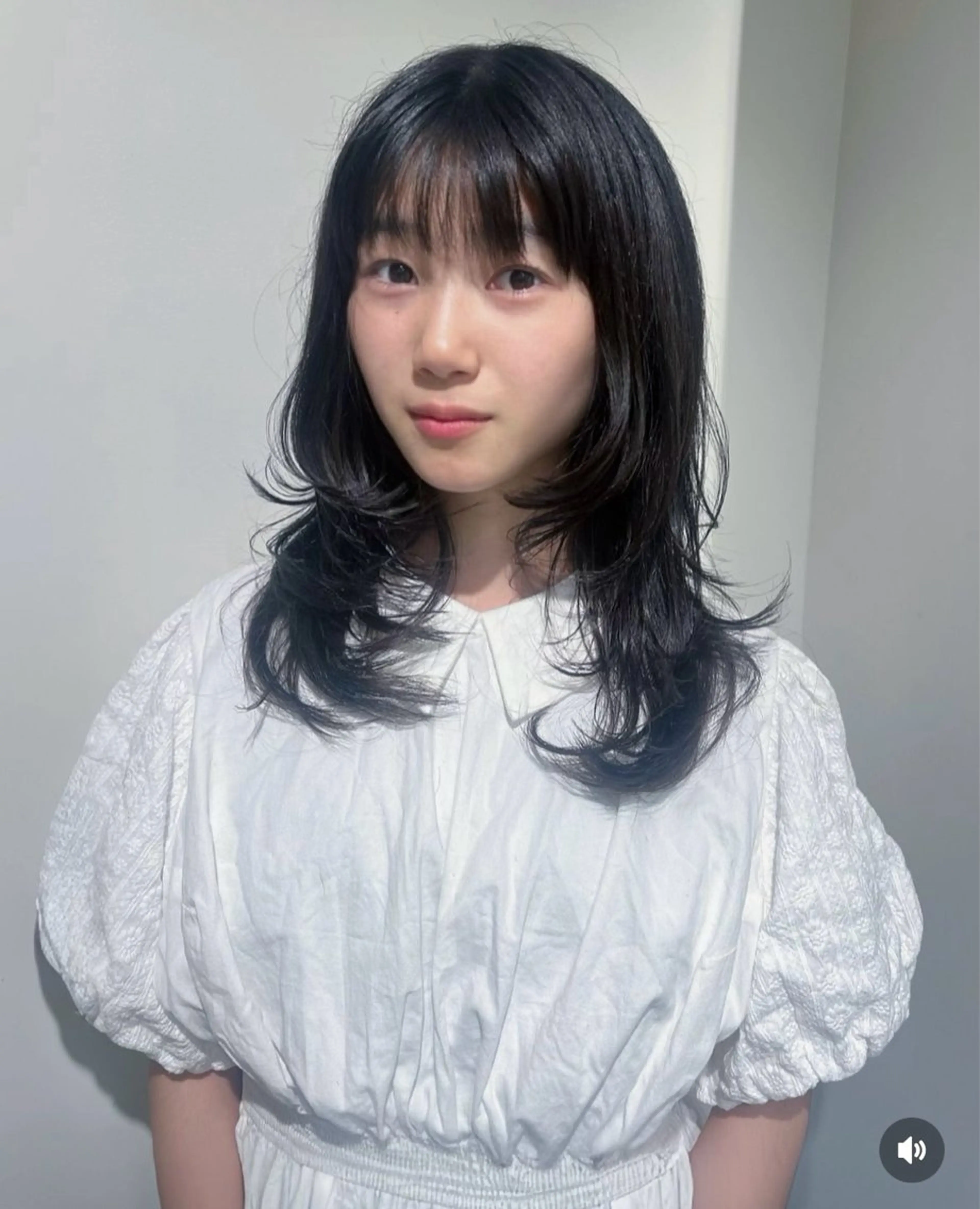 セミロング セミロングパーマ 卒業式のヘアスタイル 韓国風ヘア レイヤーカット シャギー 名古屋美容室 Sopiリナのヘアスタイル