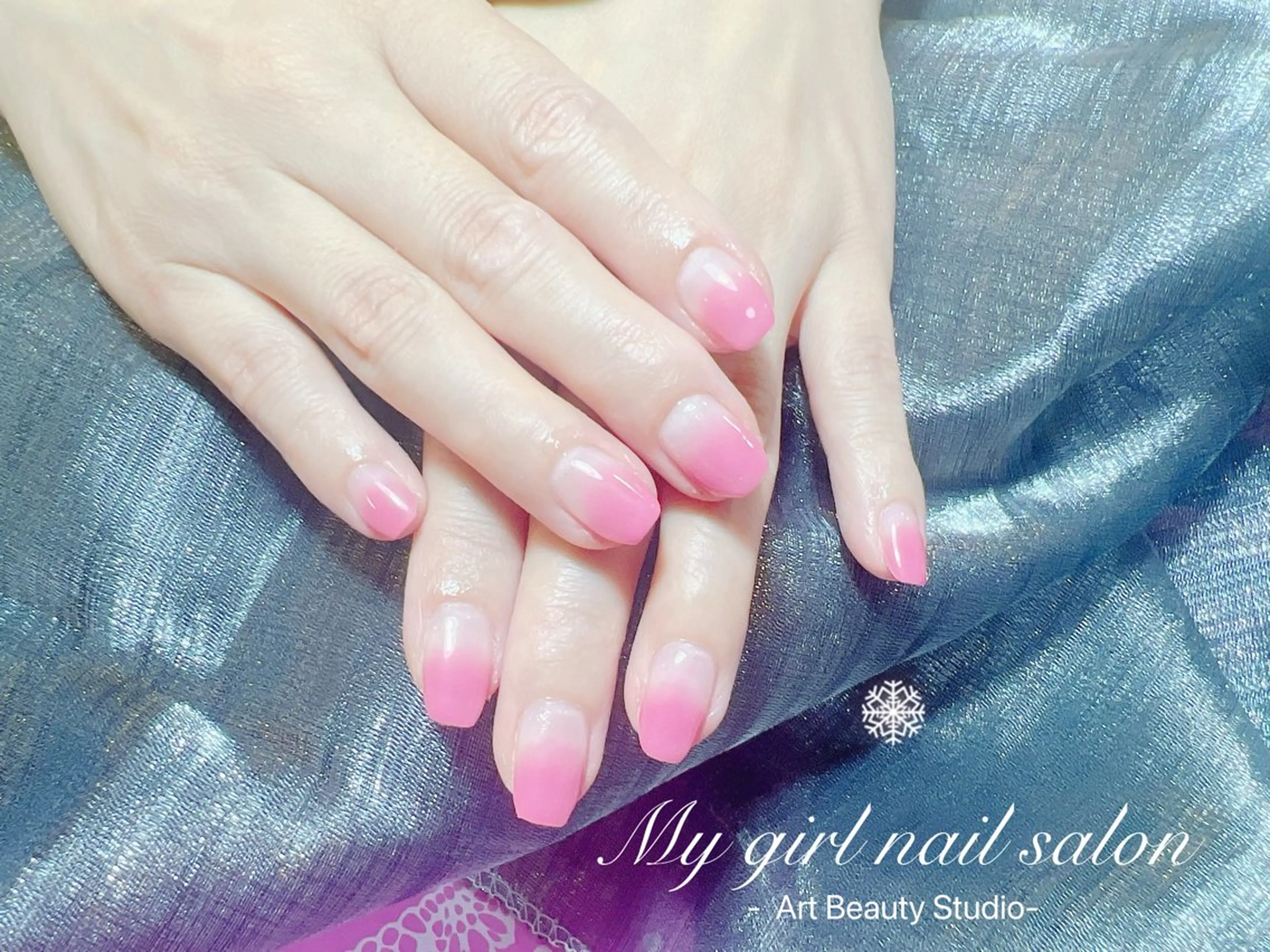 ネイル チークネイル 長さ出し ジェルネイル グラデーション キラキラネイル My Girl nailsalonのネイルデザイン