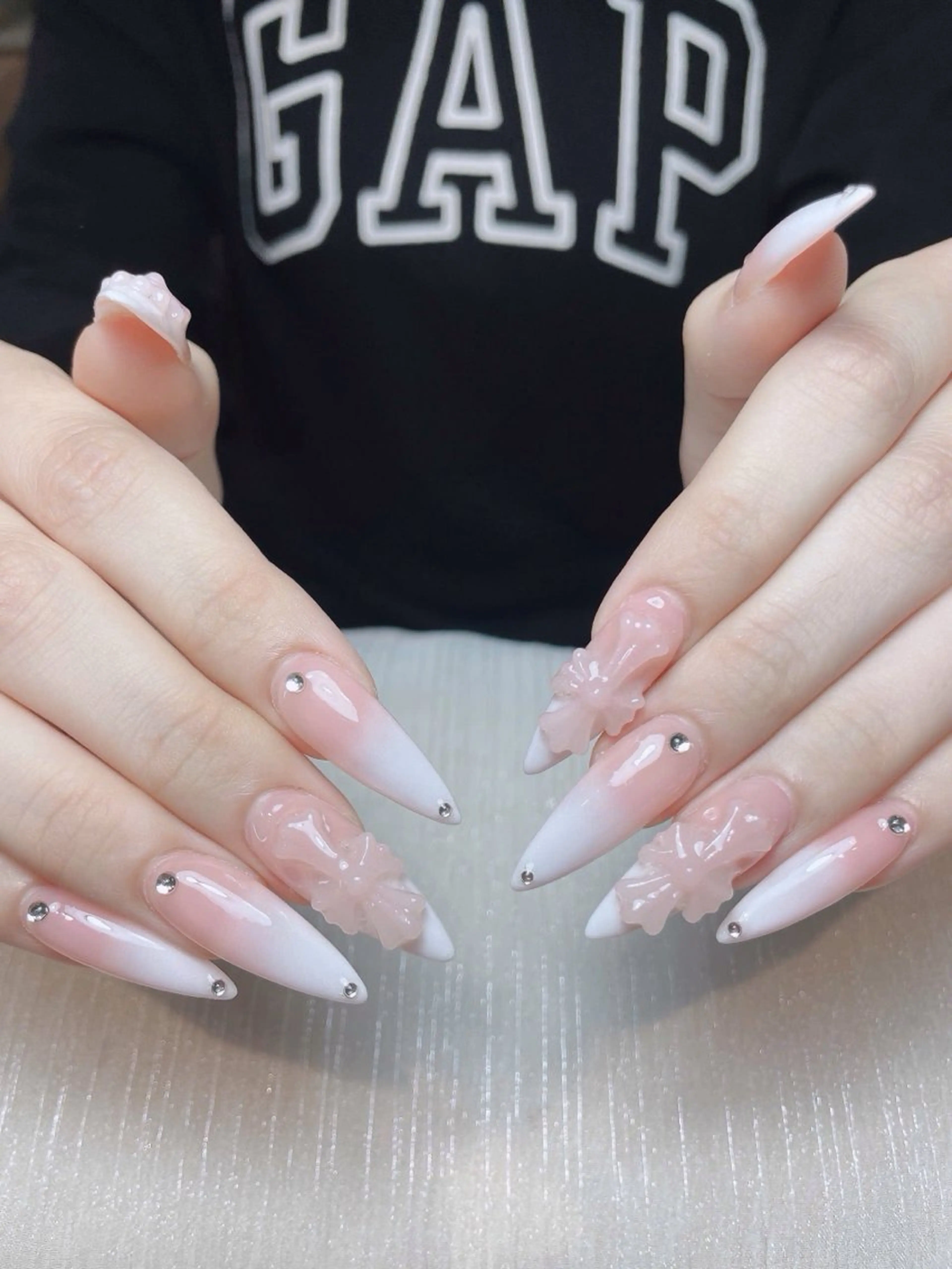 ネイル オーロラネイル ブラウン 氷ネイル・うるうるネイル キラキラネイル 韓国ネイル ハンドネイル Sora  Nail 長さ出し専門店のネイルデザイン