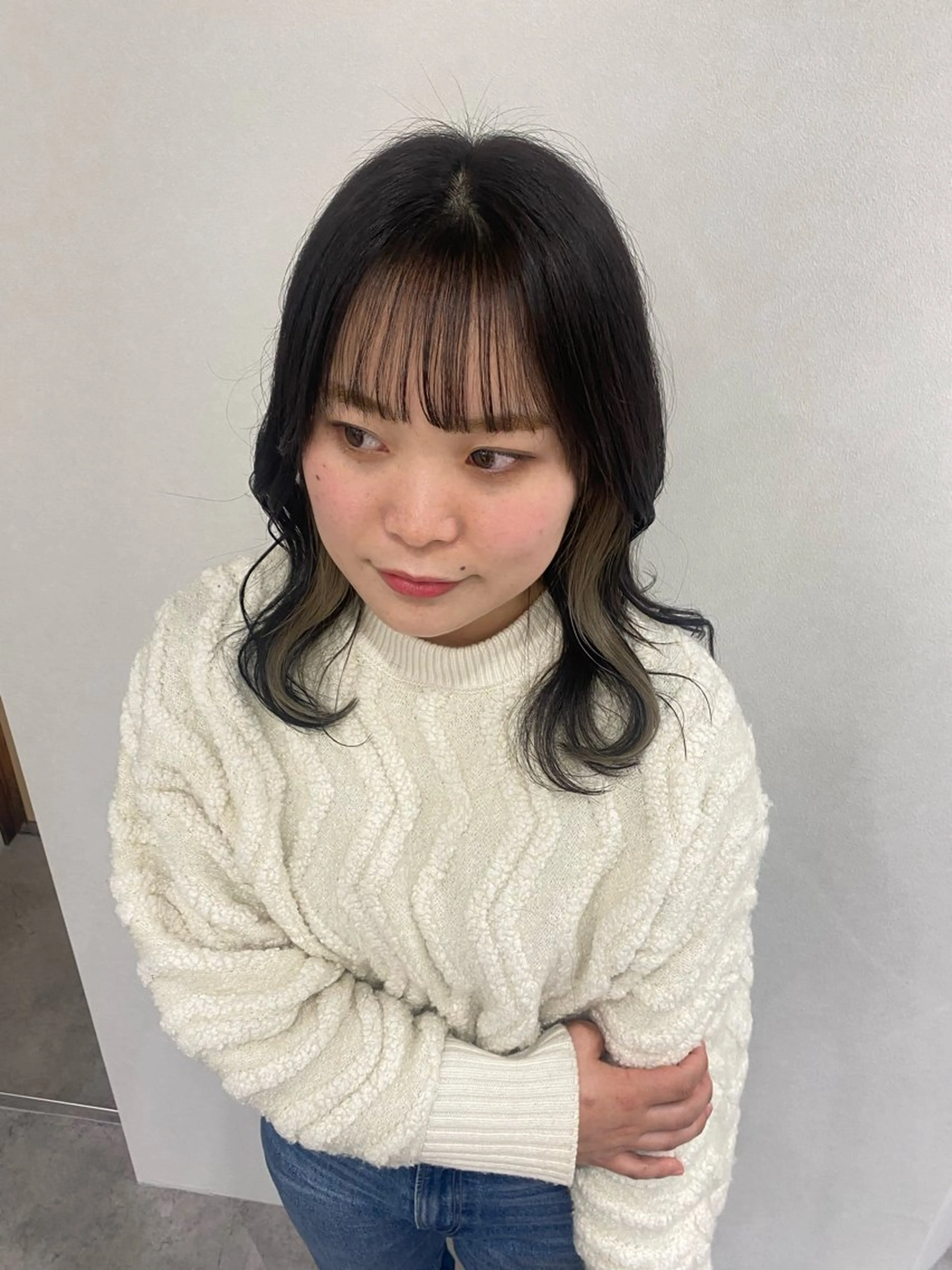 ミディアム カラー ヘアアレンジ 黒髪 イヤリングカラー グレーブラック ヘアカラー ボブ /ニュアンス/ satomi🧸💖のヘアスタイル