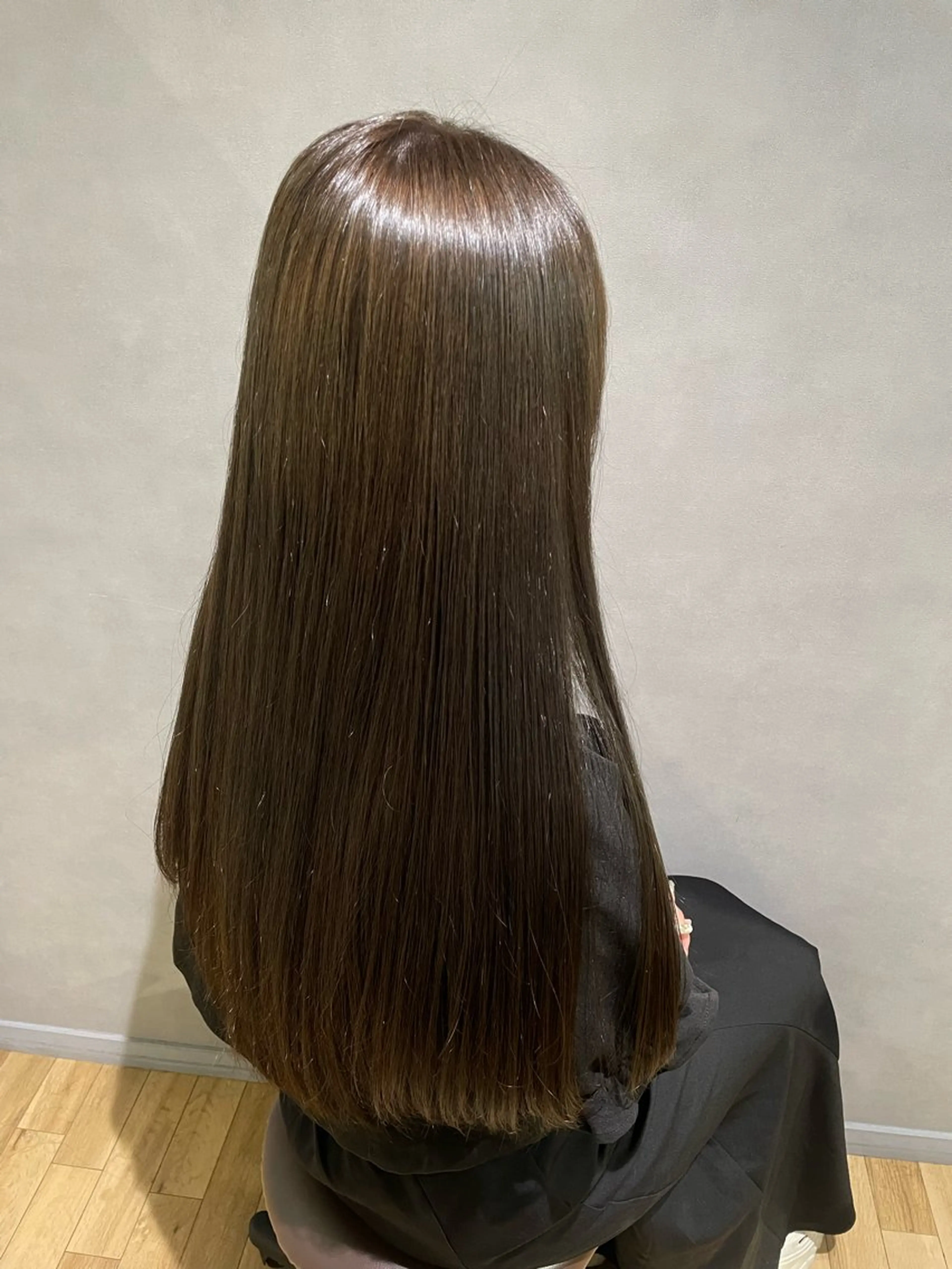 カラー 江田 彩那のヘアスタイル