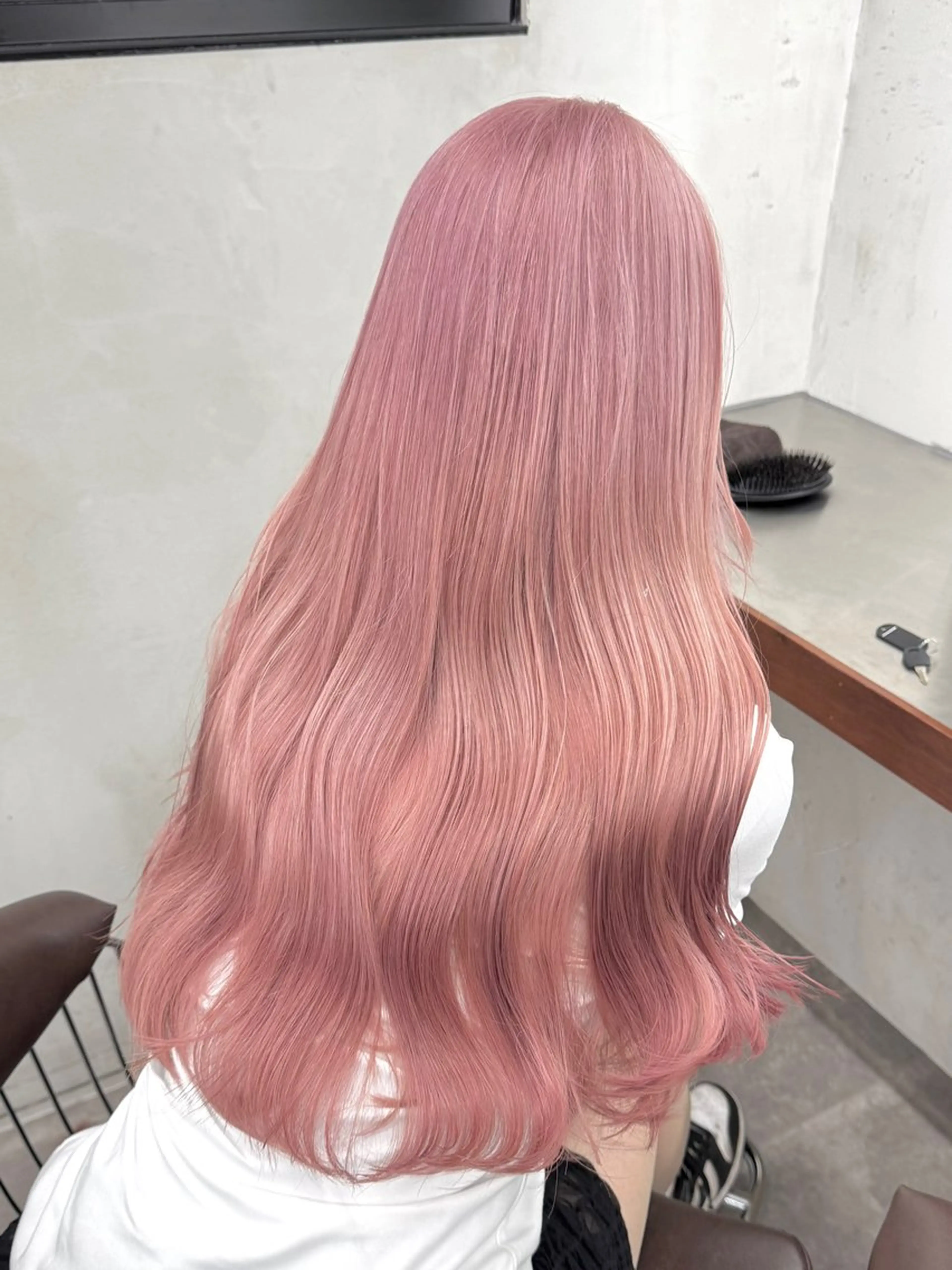 ロング カラー アッシュ ベージュカラー ブリーチ ケアブリーチ ダブルカラー カット ヘアカラー トリートメント ブリーチ　ハイトーン 特化🌈フジタハルキのヘアスタイル