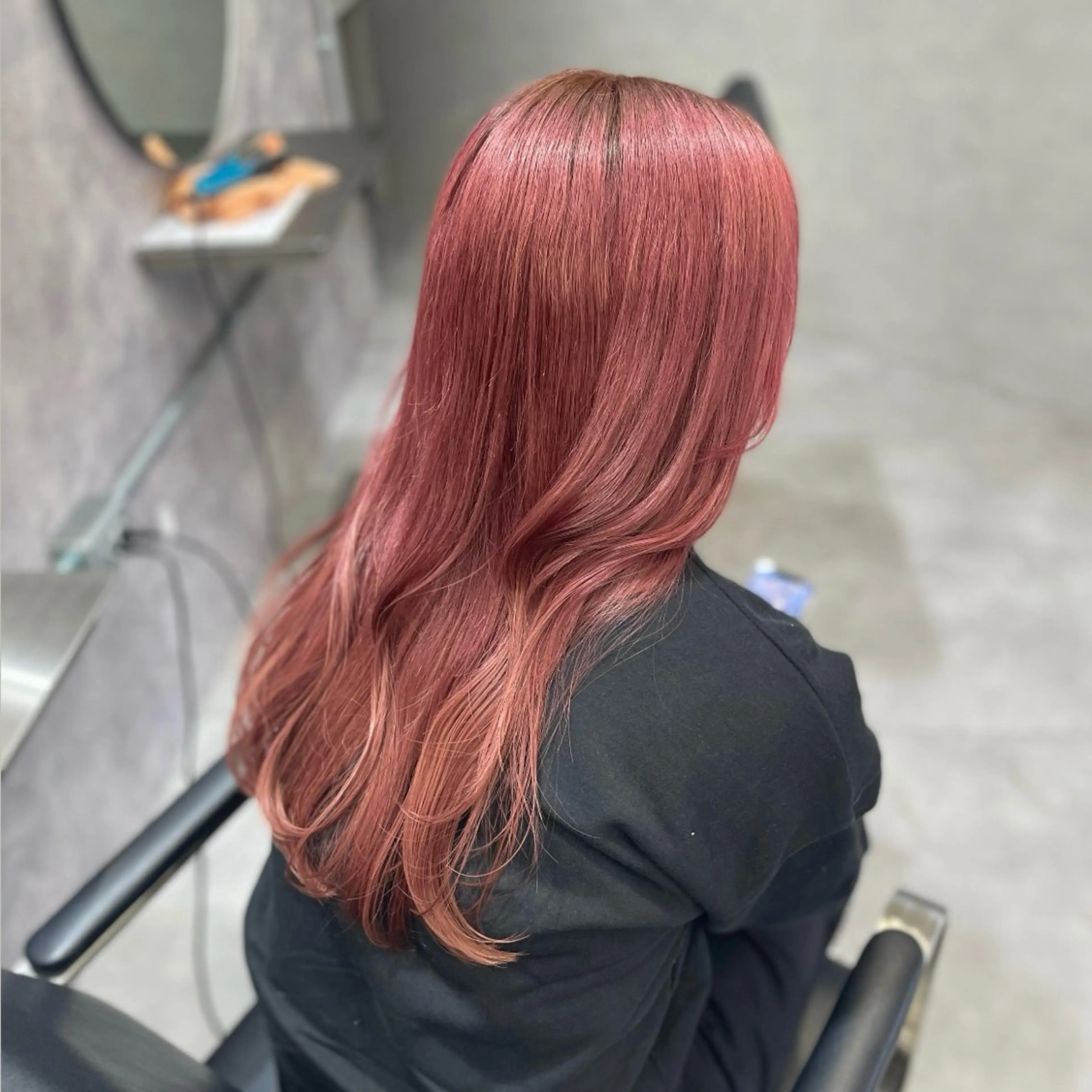 ロング カラー ピンクカラー レイヤーカット カット ヘアカラー Rui/透明感カラー 暖色/レイヤーカットのヘアスタイル