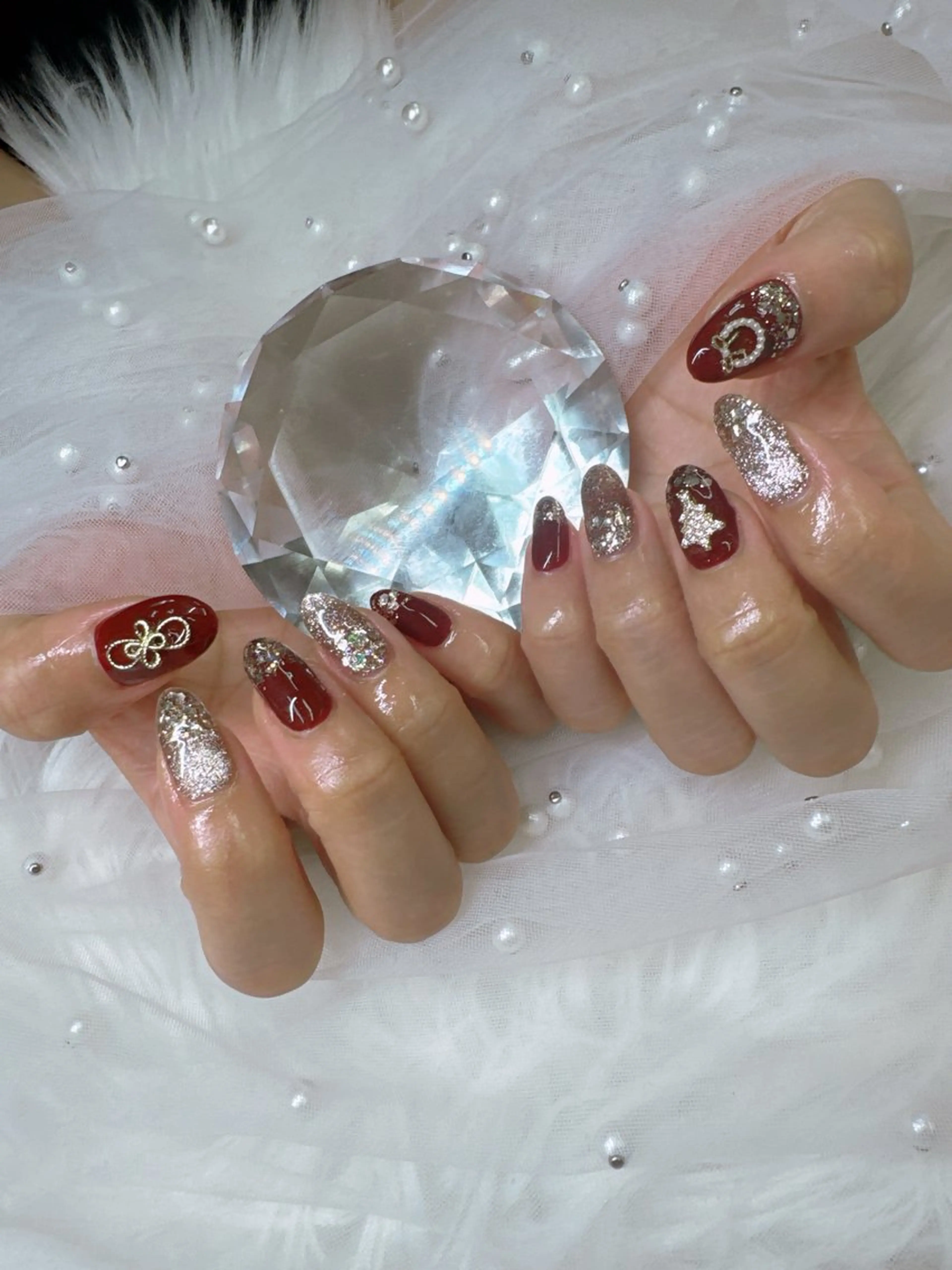 ネイル 成人式 フレンチネイル ジェルネイル ガラスフレンチ グラデーション ハンドネイル Queeens nailのネイルデザイン