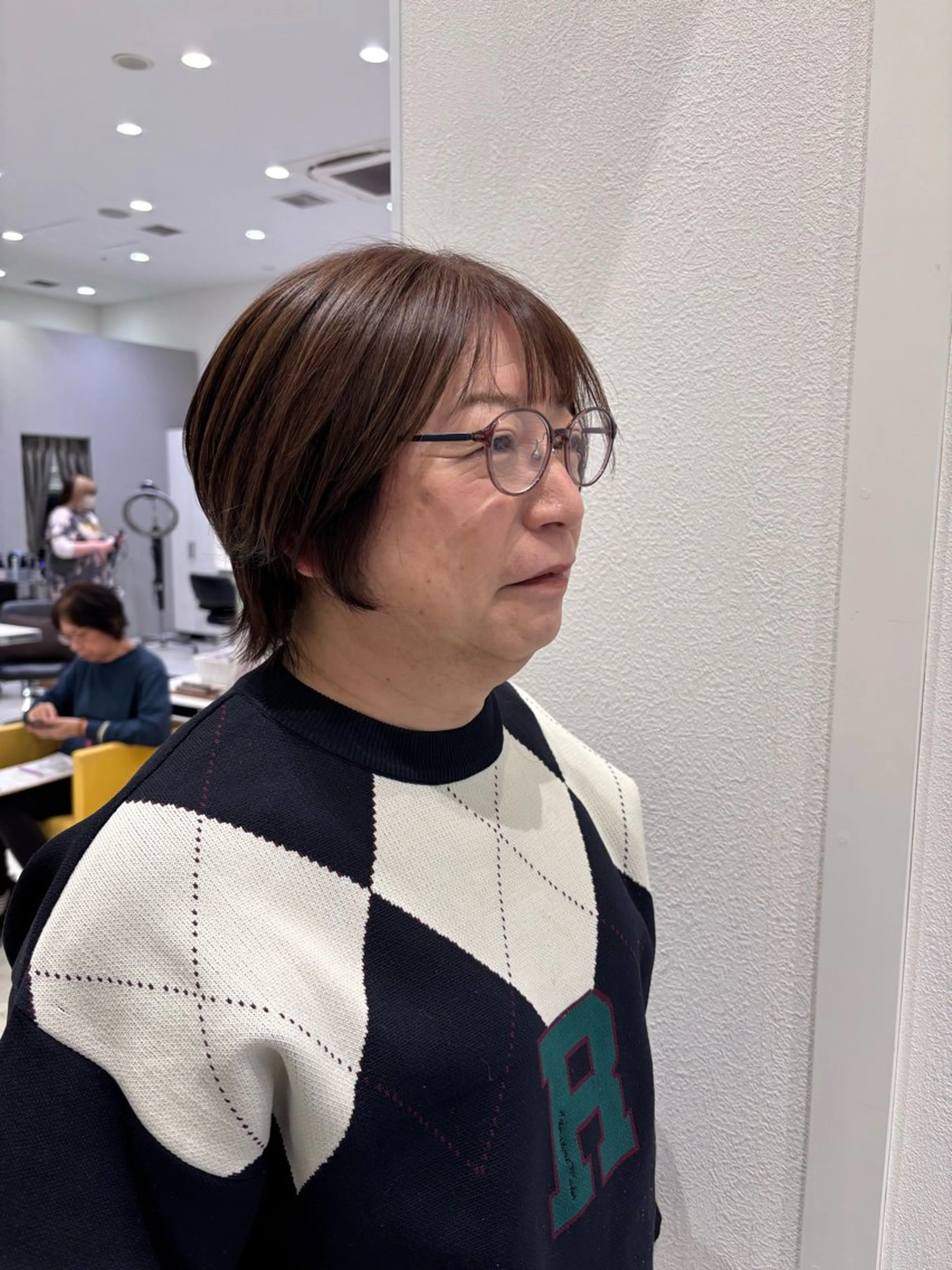 ショート カラー 🩶米澤 美月🩶のヘアスタイル