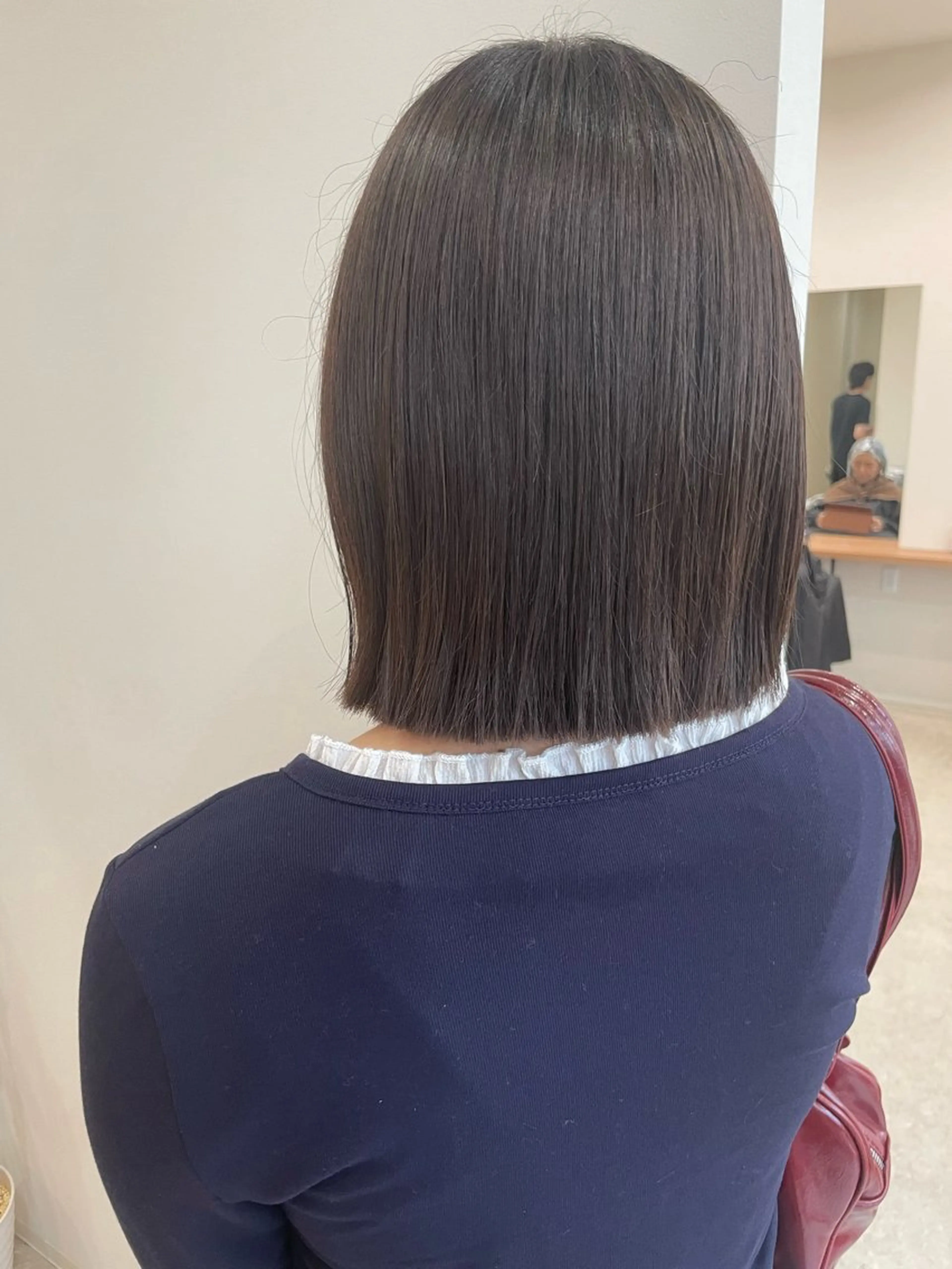 ミディアム 鈴木 梨瑚のヘアスタイル