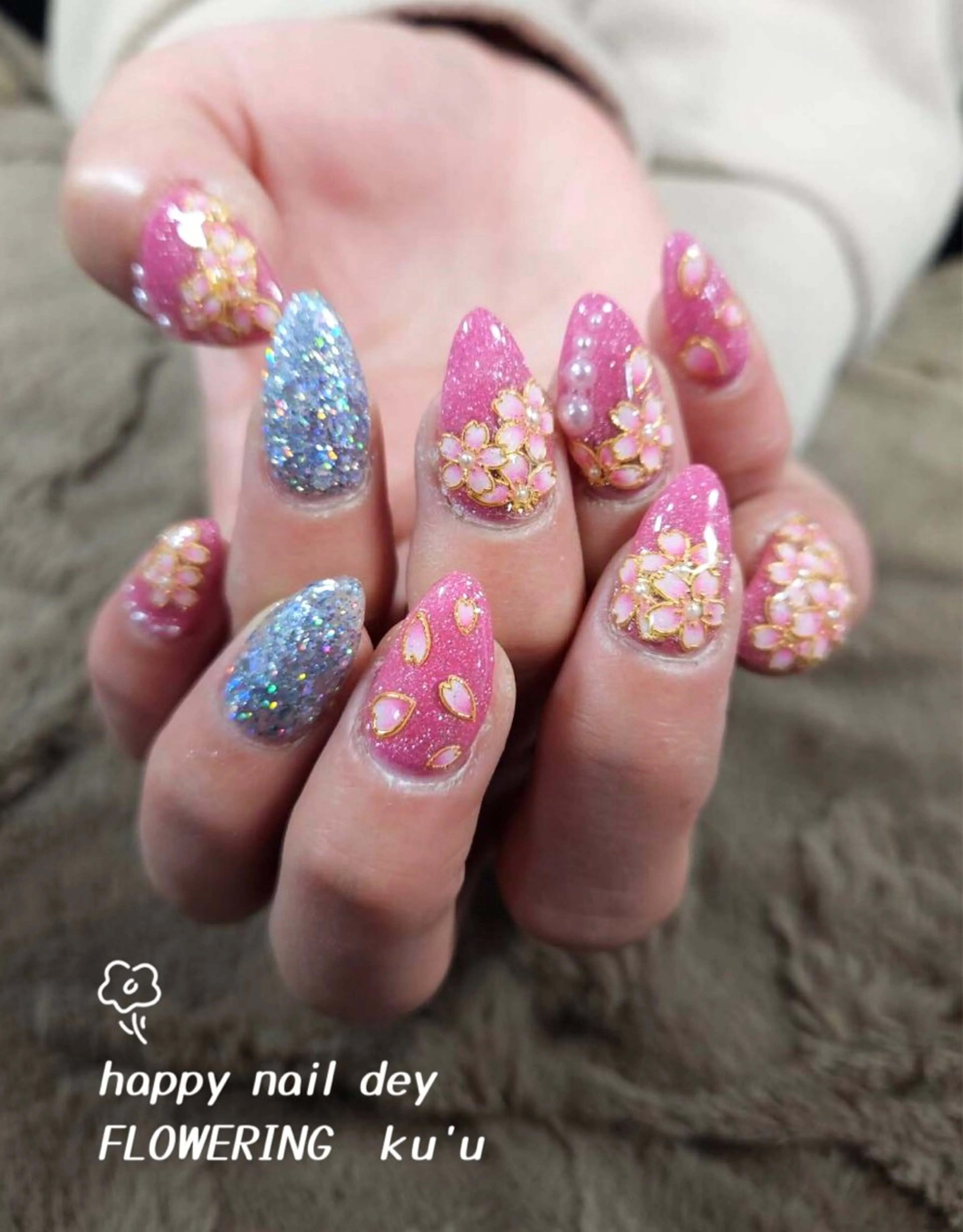 セミロング サロンku'u所属・salon kuuのネイルデザイン