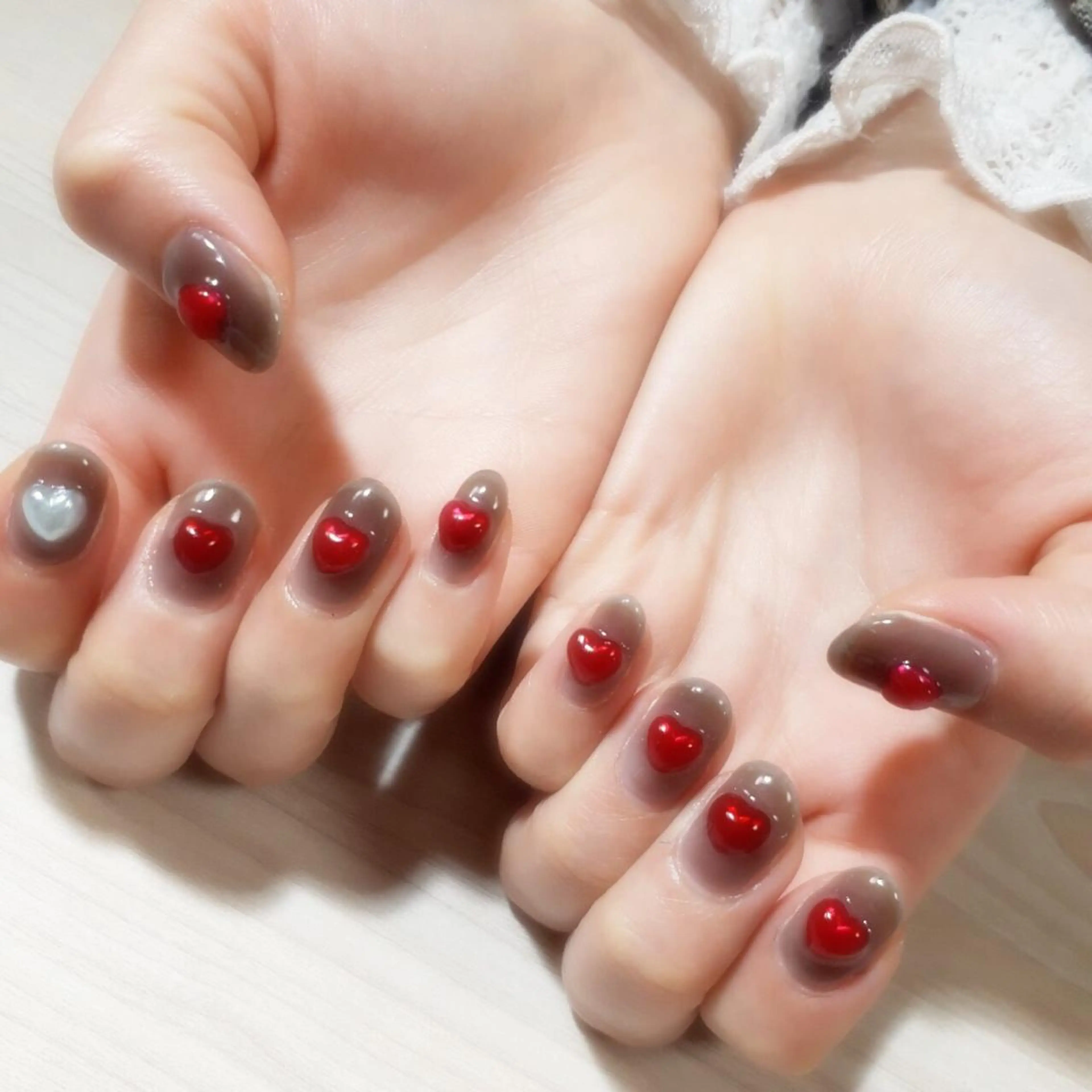 ミディアム ネイル 安藤 Charlotteのネイルデザイン