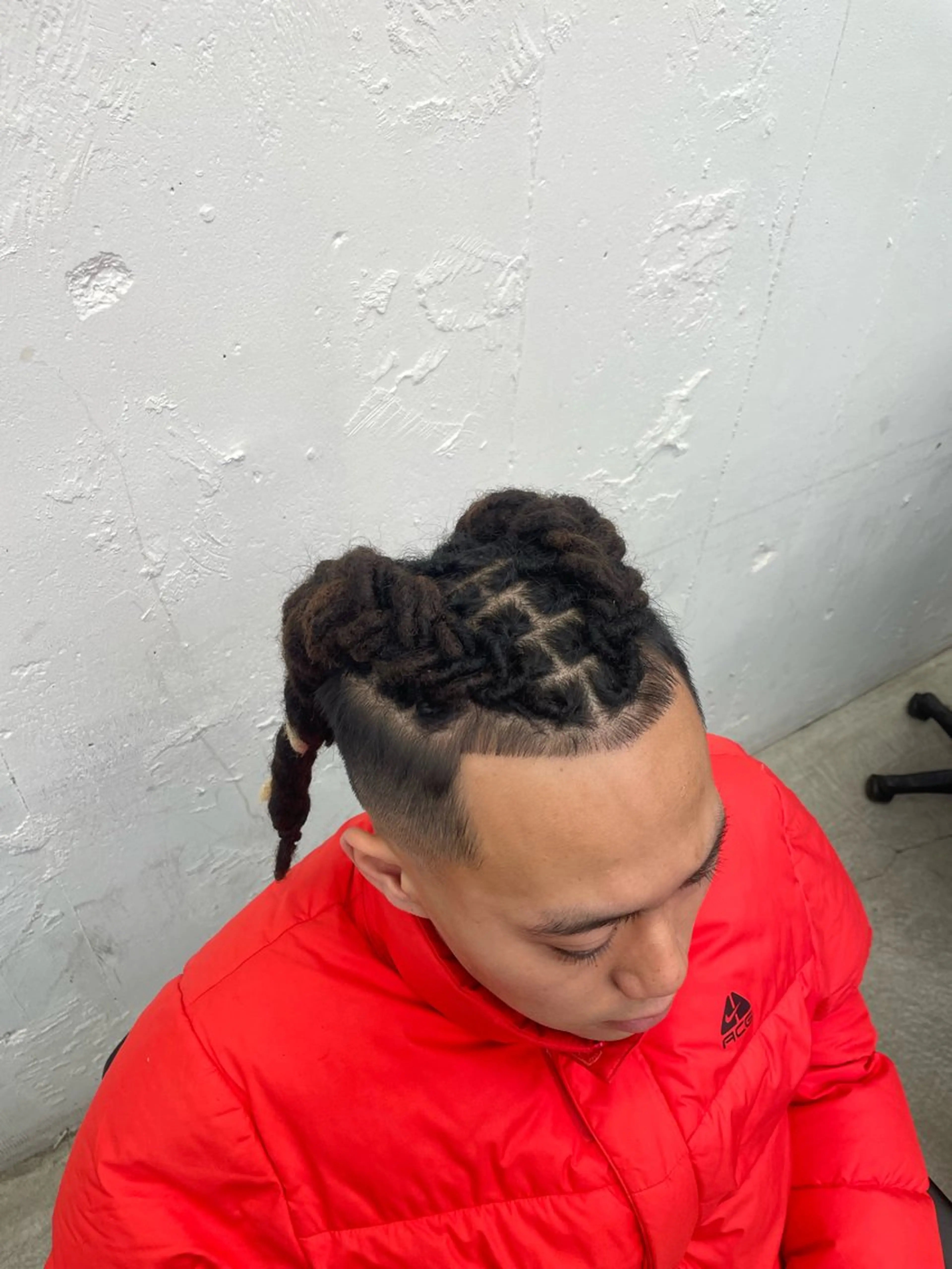 ヘアアレンジ メンズ コーンロウ／ブレイズ SYUのヘアスタイル