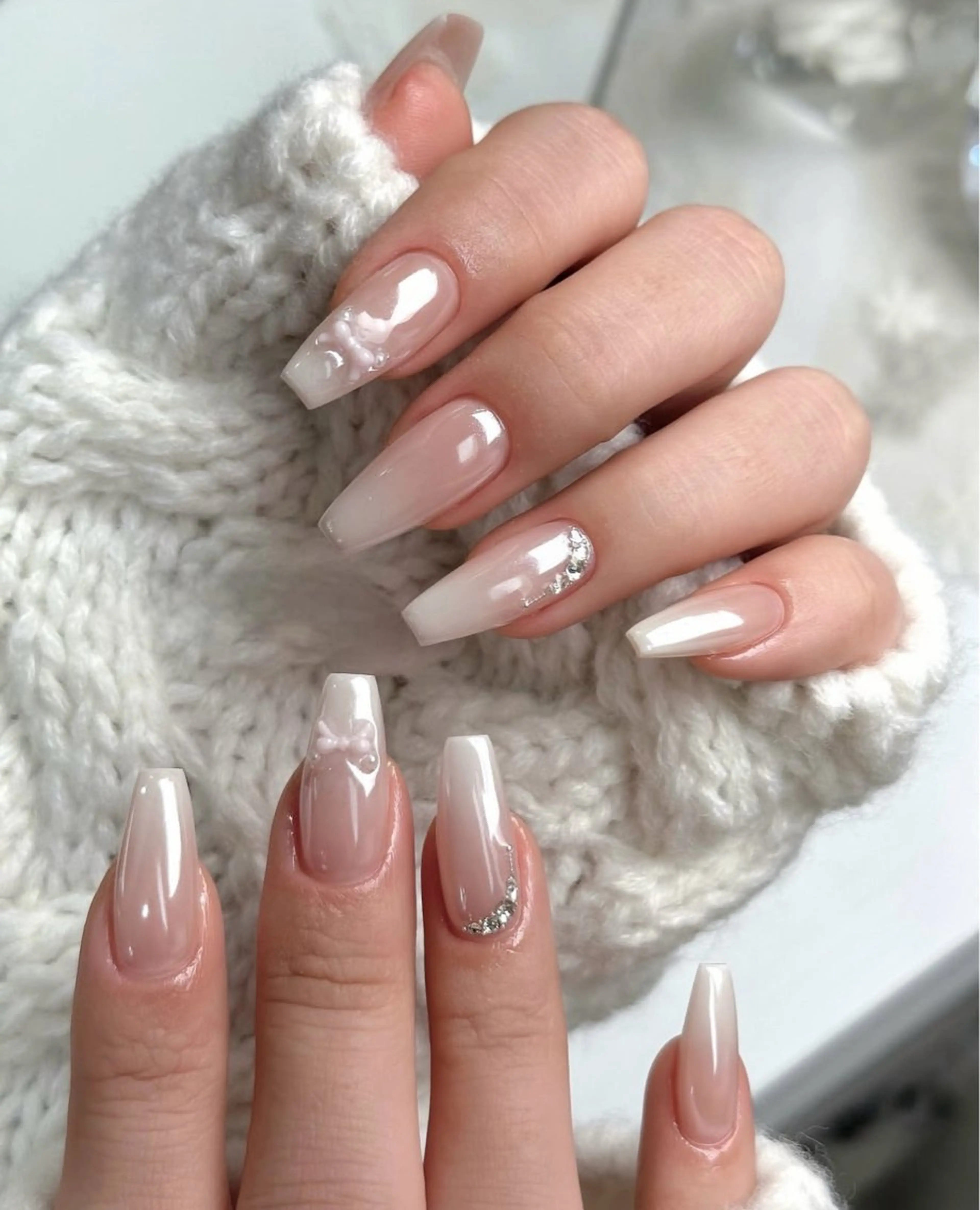 ネイル アニマル柄 オーロラネイル チークネイル フラッシュネイル ジェルネイル ハンドネイル Lyna 池袋のネイルデザイン