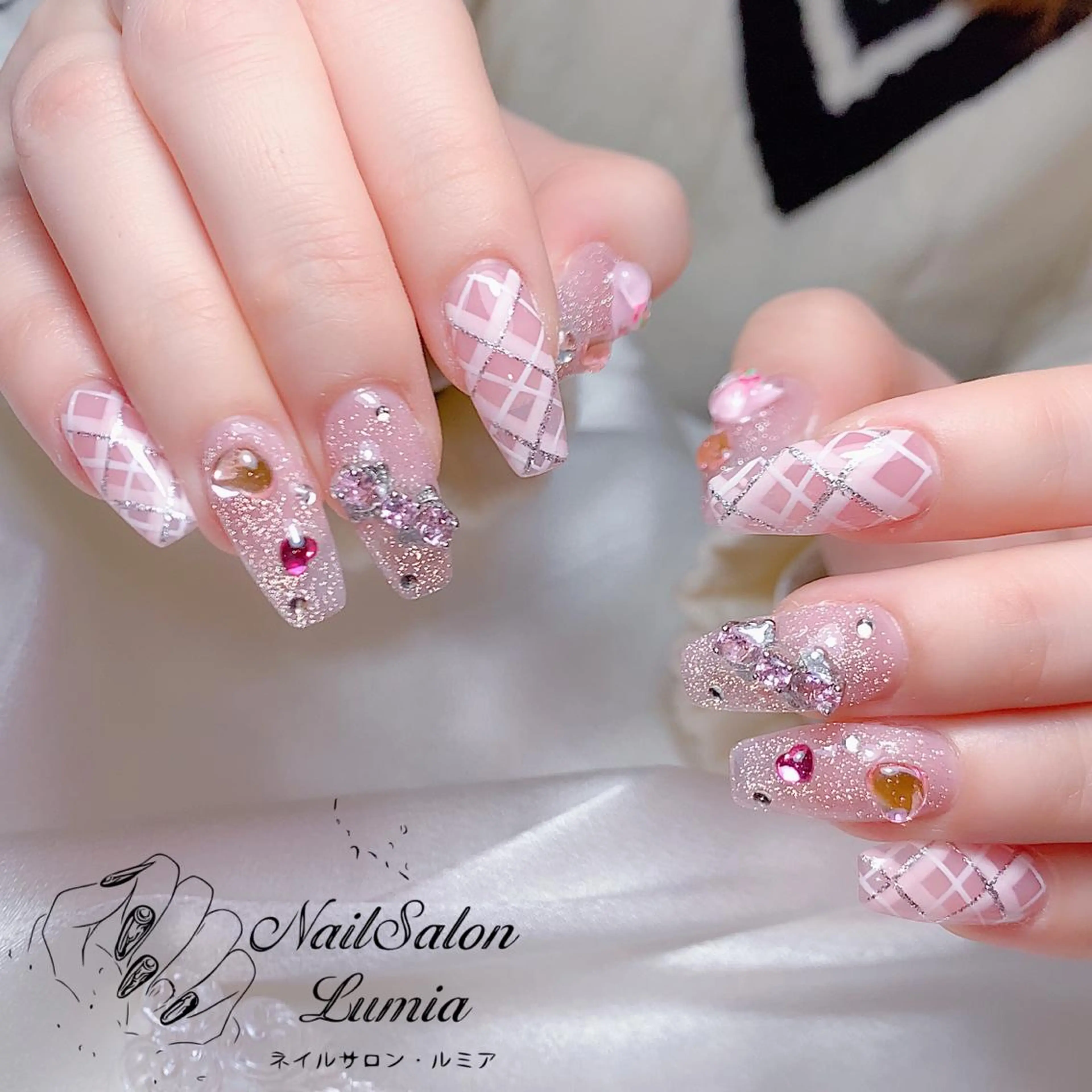 ネイル ハンドネイル ネイルサロン ルミア Lumia 店長のネイルデザイン