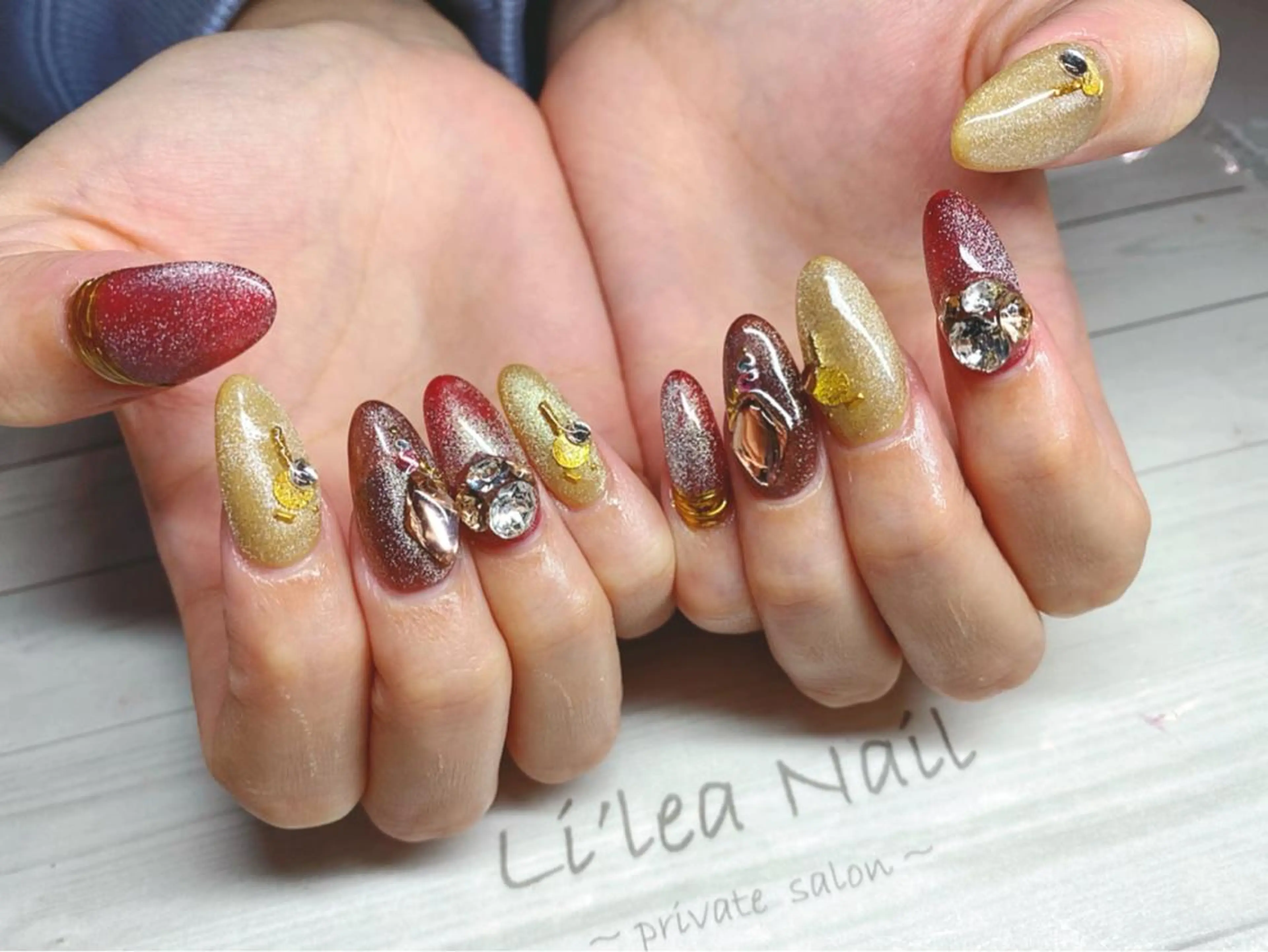 ネイル Li'leaNail AINAのネイルデザイン