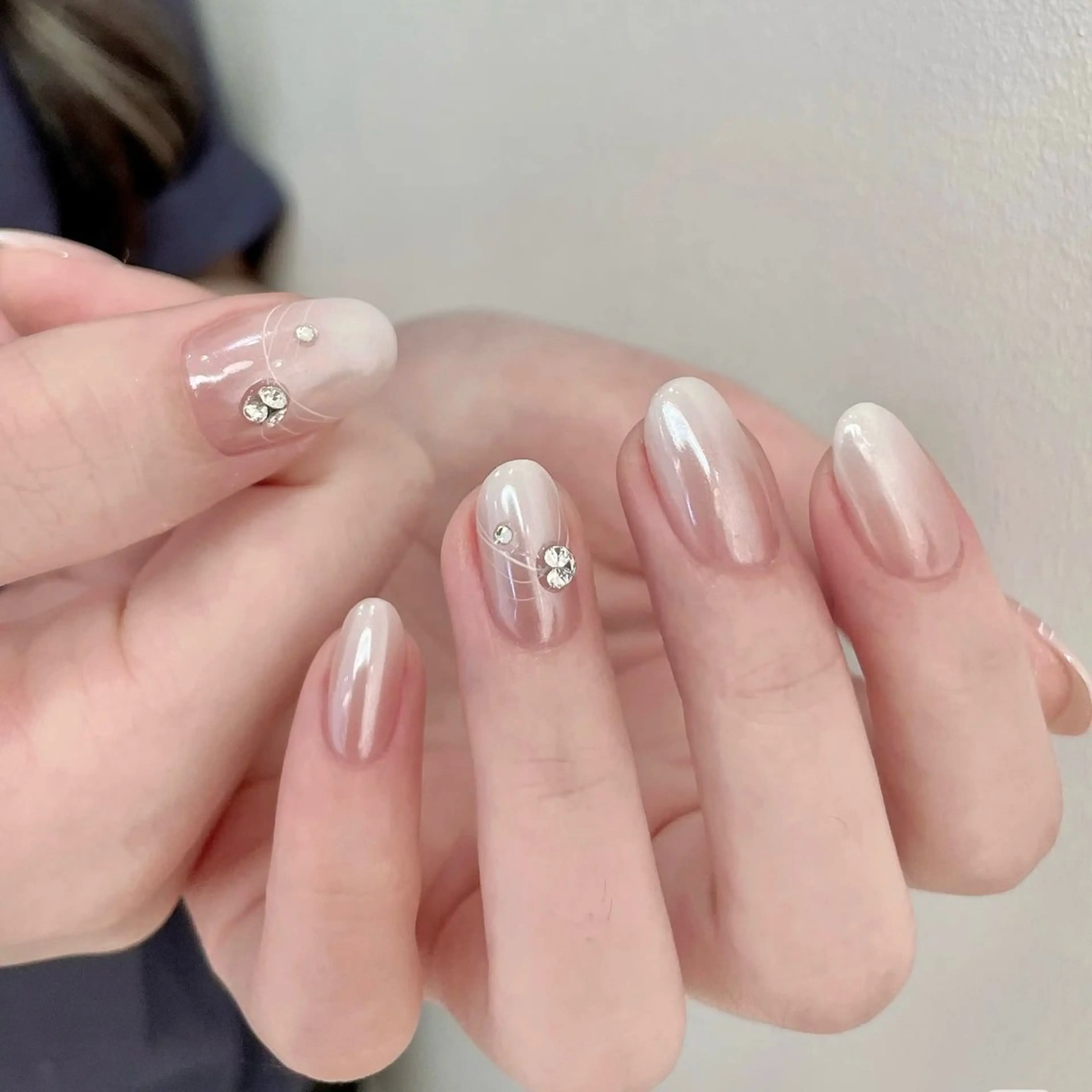 ネイル アートネイル オーロラネイル チークネイル フレンチネイル ガラスフレンチ 🎀YooLi Nail salonのネイルデザイン
