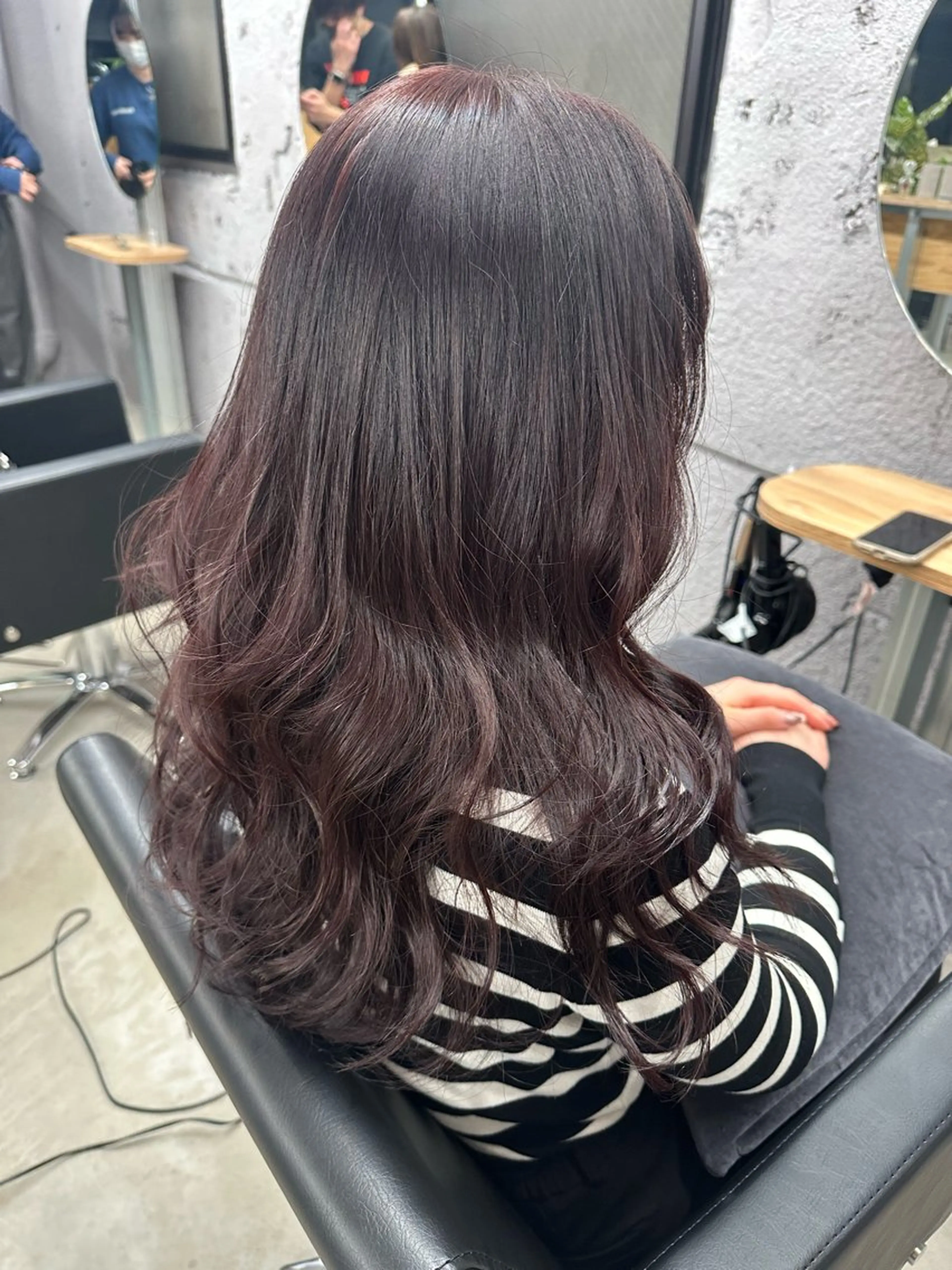 ロング ピンクラベンダー カット ヘアカラー 清水 遥香のヘアスタイル