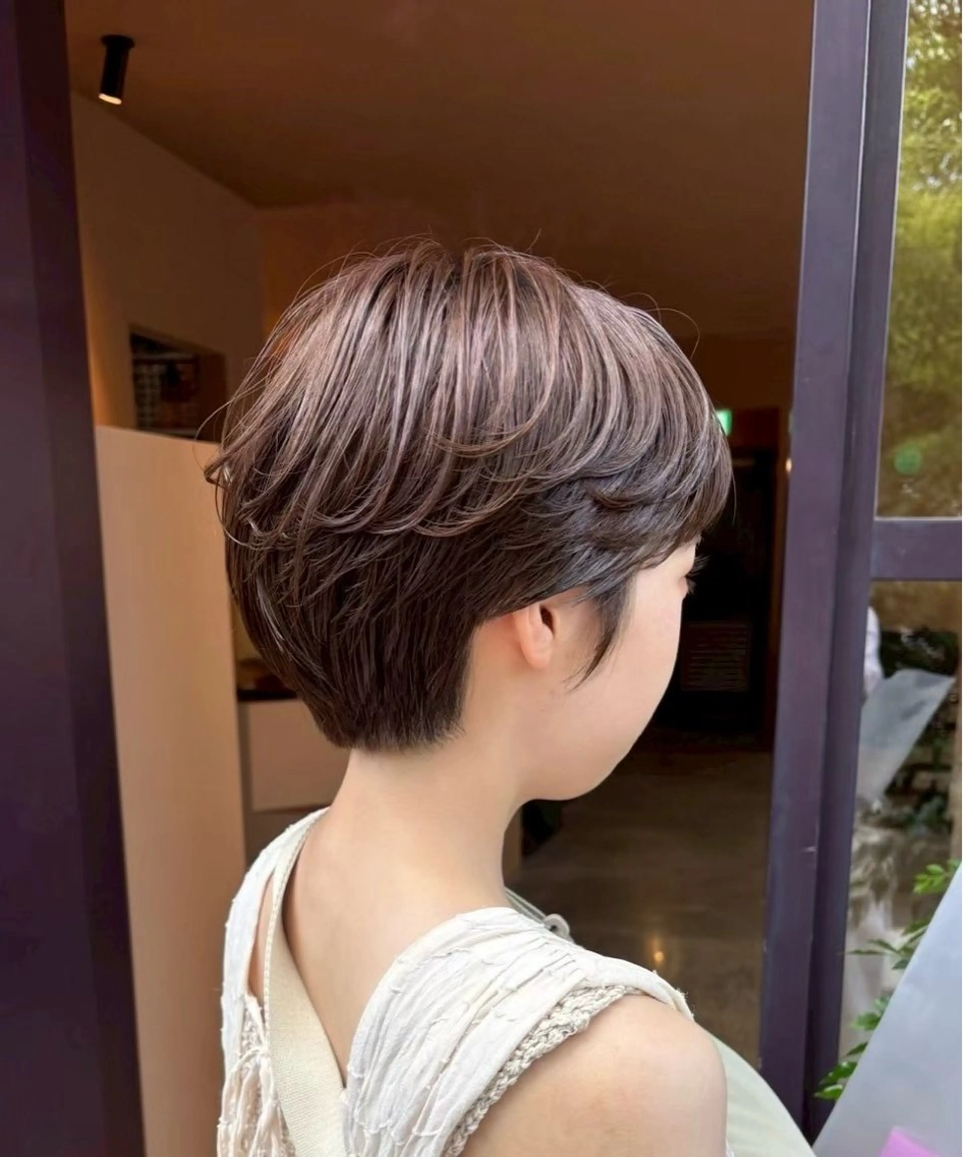 ショート 川口 日菜のヘアスタイル