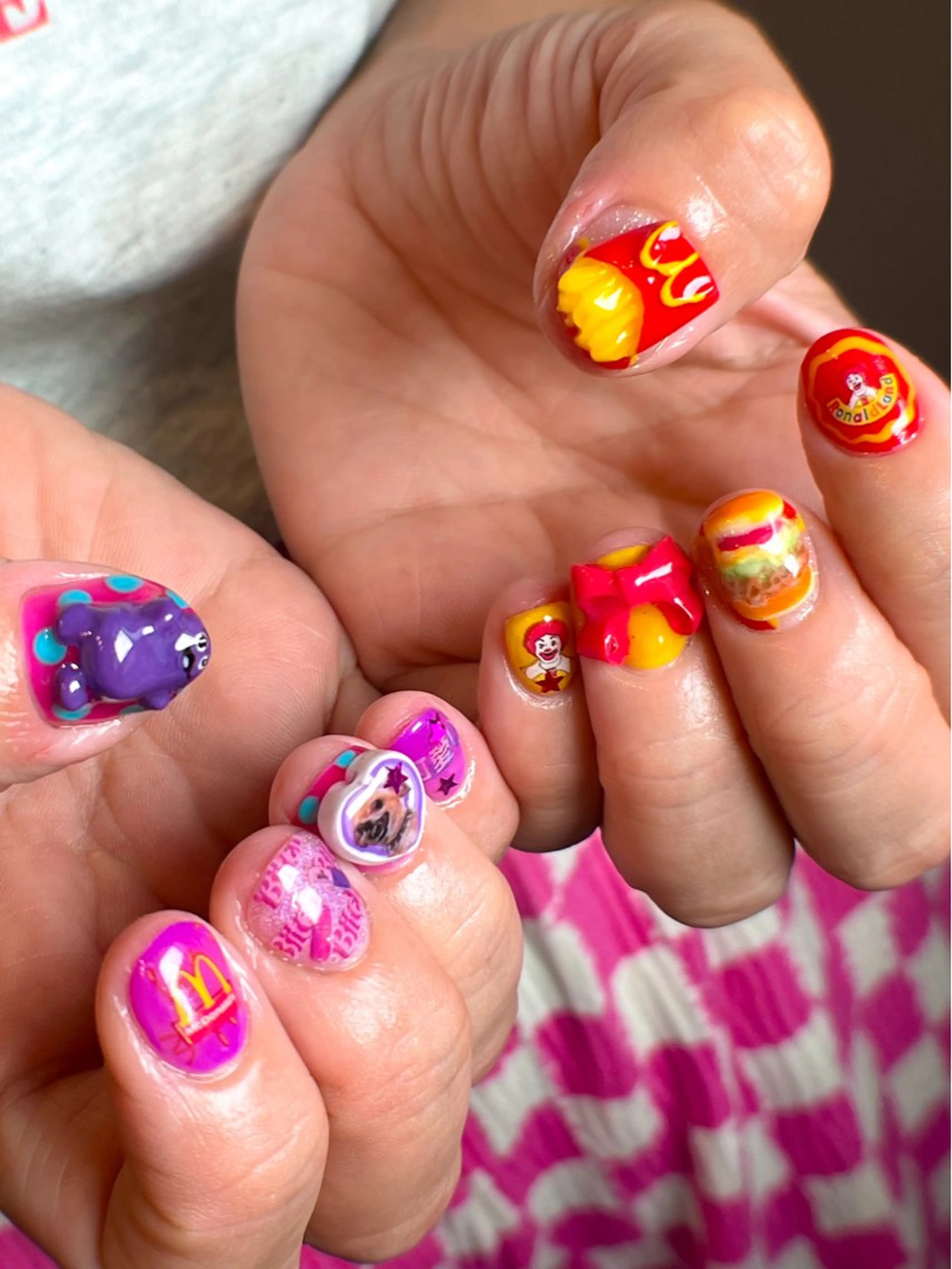 ネイル ハンドネイル ハンドケア ナツインフィニティ ネイルズ（なつ）のネイルデザイン