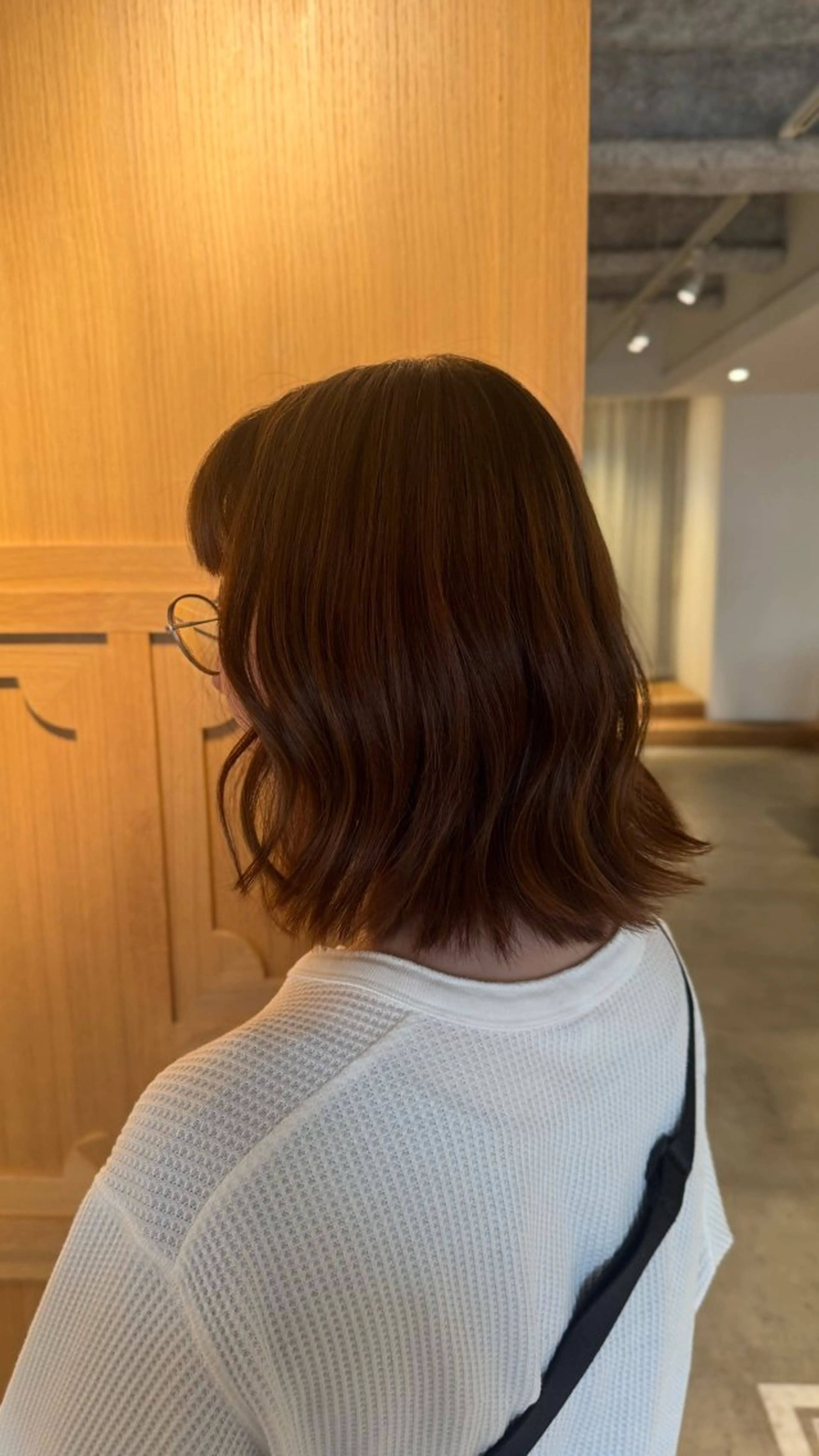 ミディアム 山根 里緒のヘアスタイル