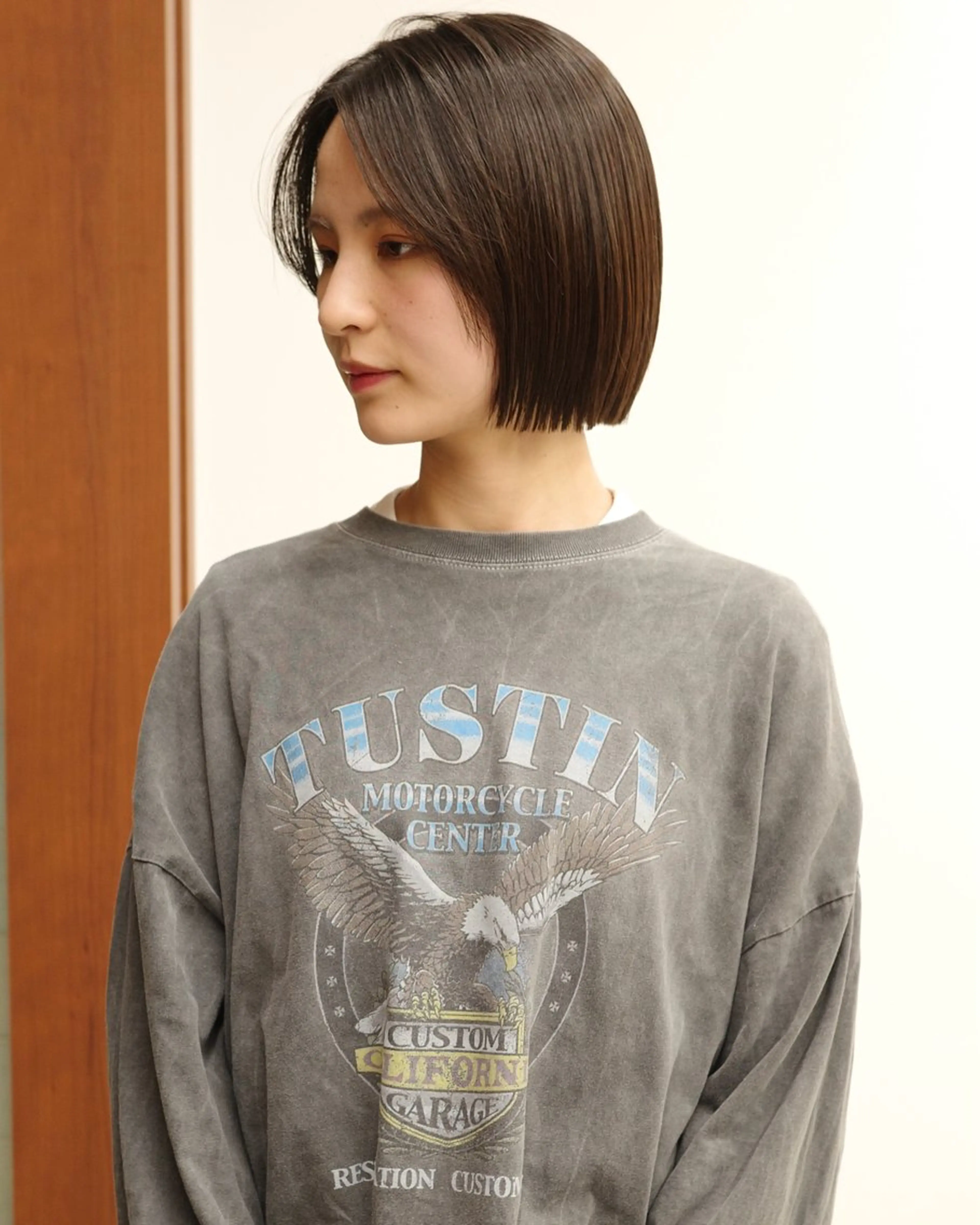 ショート カラー 切りっぱなしボブ ボブ カット ヘアカラー トリートメント (h)wim ウィムのヘアスタイル