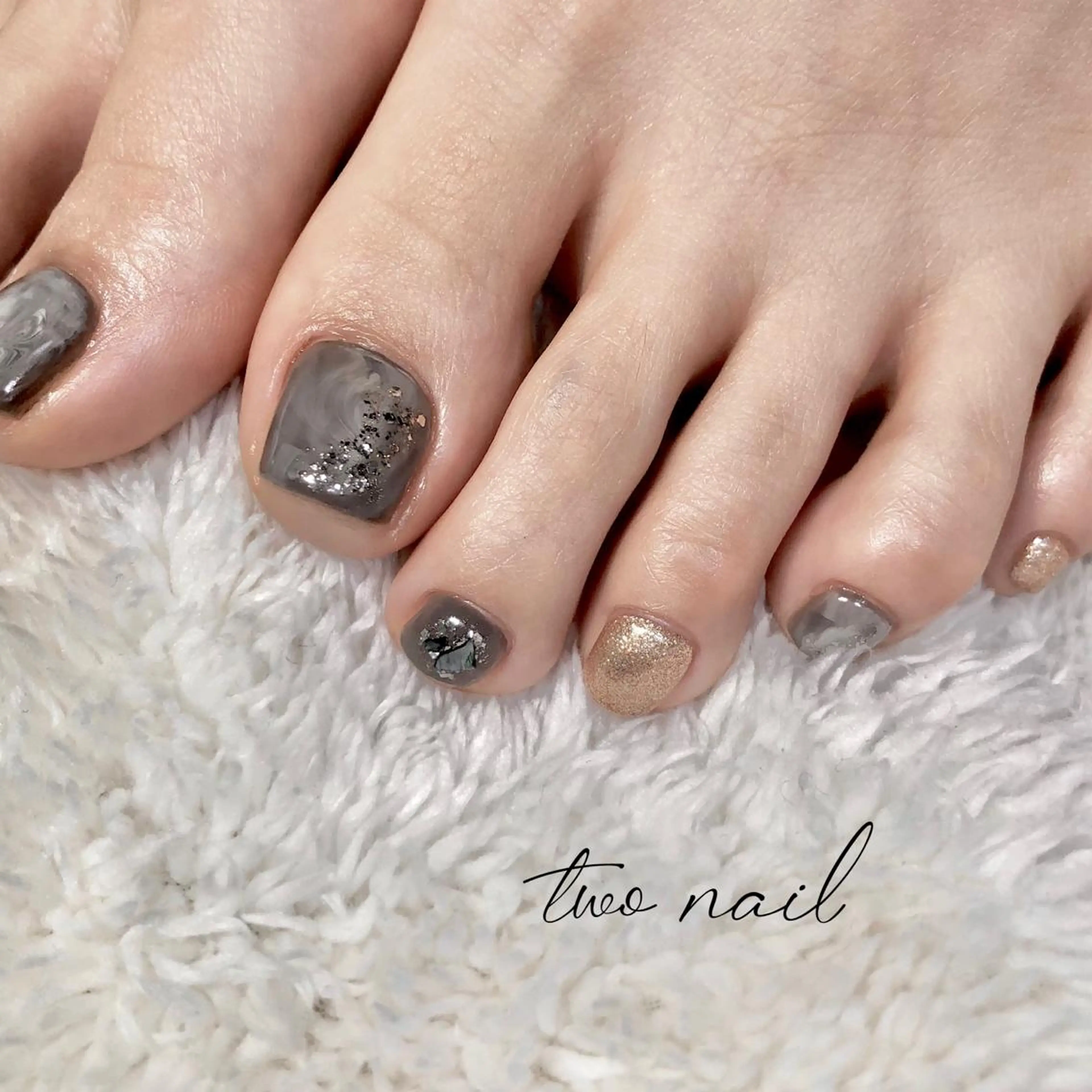 ネイル アートネイル フットネイル ハート ニュアンスネイル ホワイト フットネイル two nailのネイルデザイン