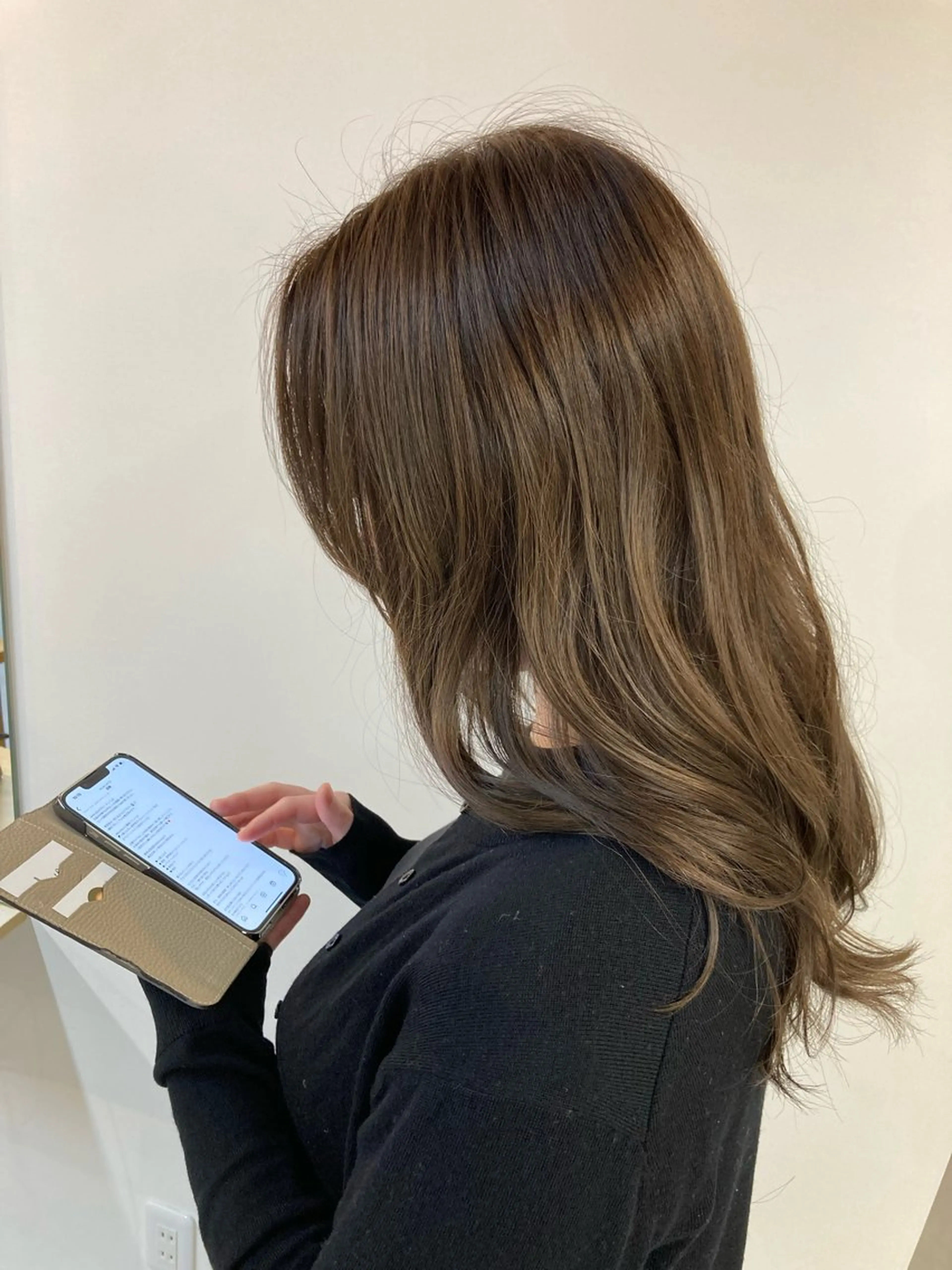 ロング ヘアカラー 三浦 寛都のヘアスタイル