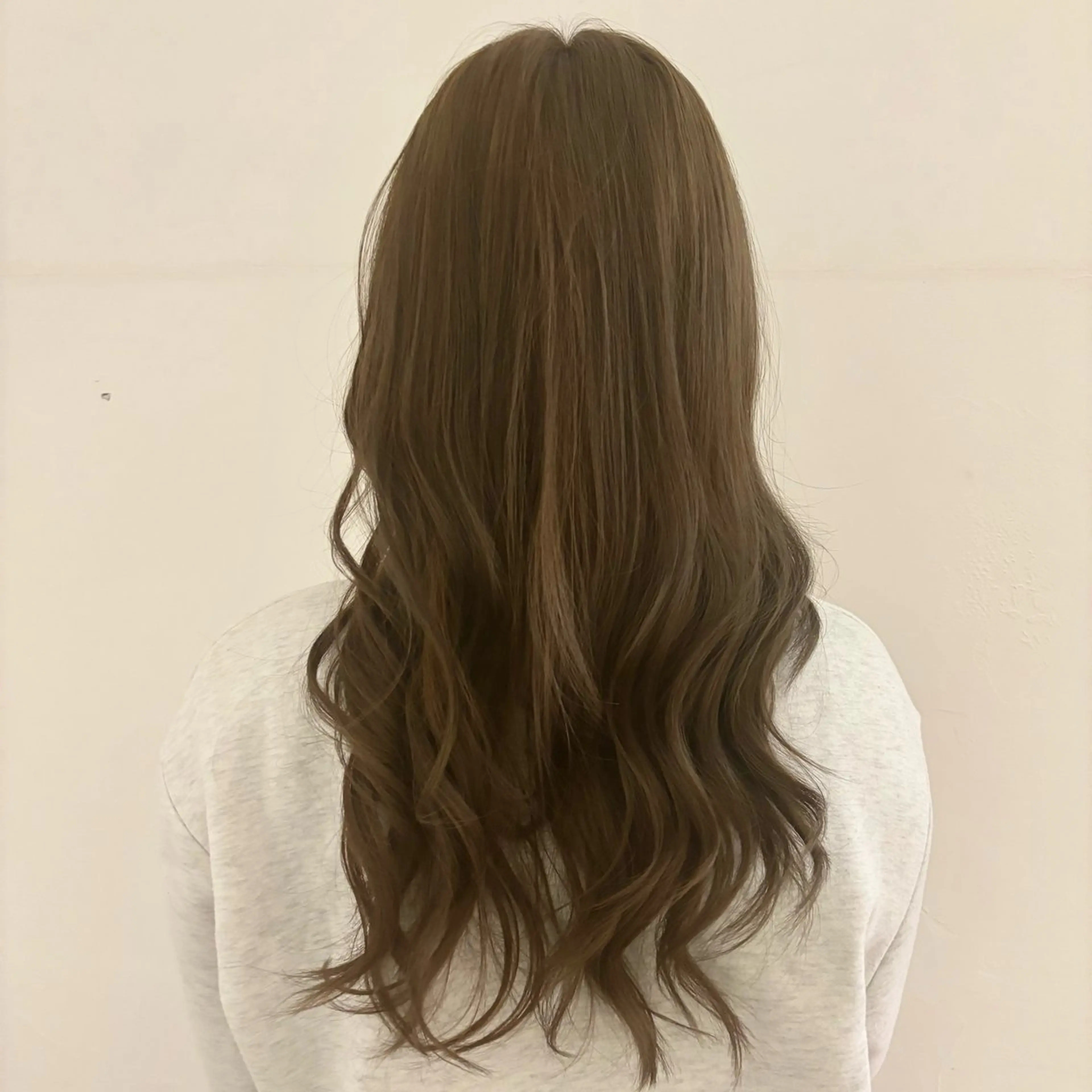 ロング カラー ヘアカラー PATIONN所属・透明感/ベージュ/ yuna.のヘアスタイル