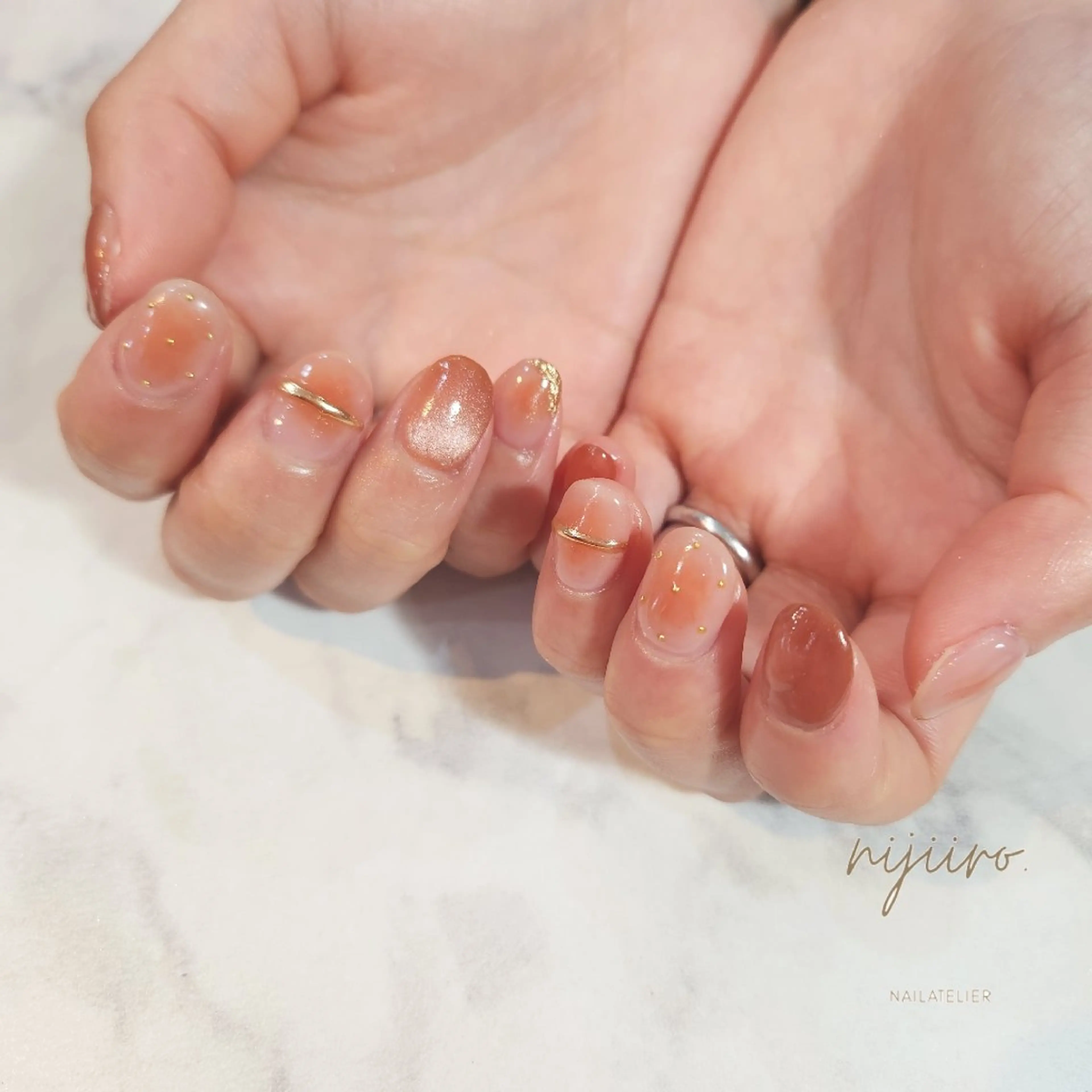 ネイル ハンドネイル nailatelier nijiiro.所属・nijiiro🌈 サトウのネイルデザイン