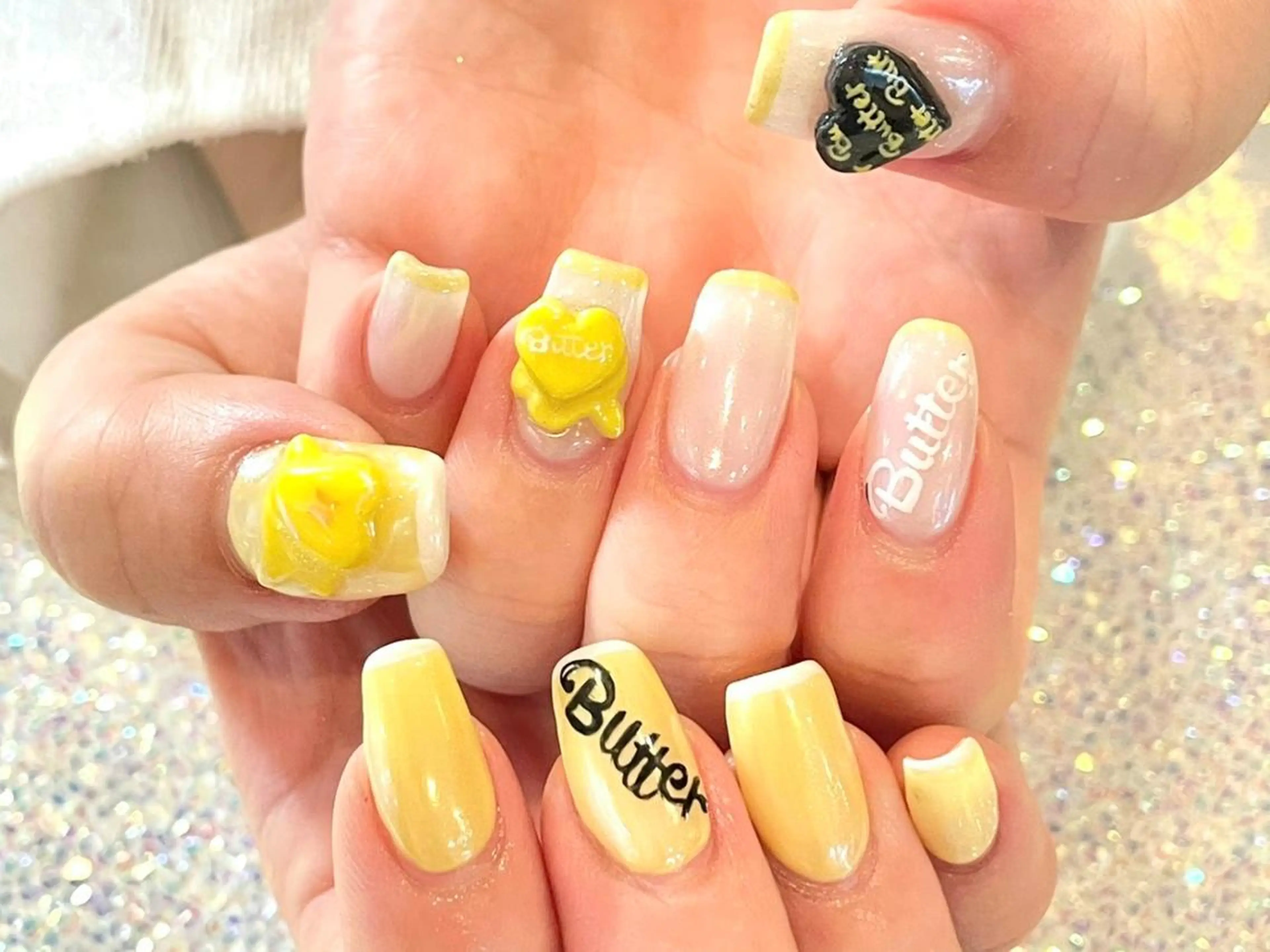 ネイル ミーネイル心斎橋 ☆NATSUKI☆のネイルデザイン