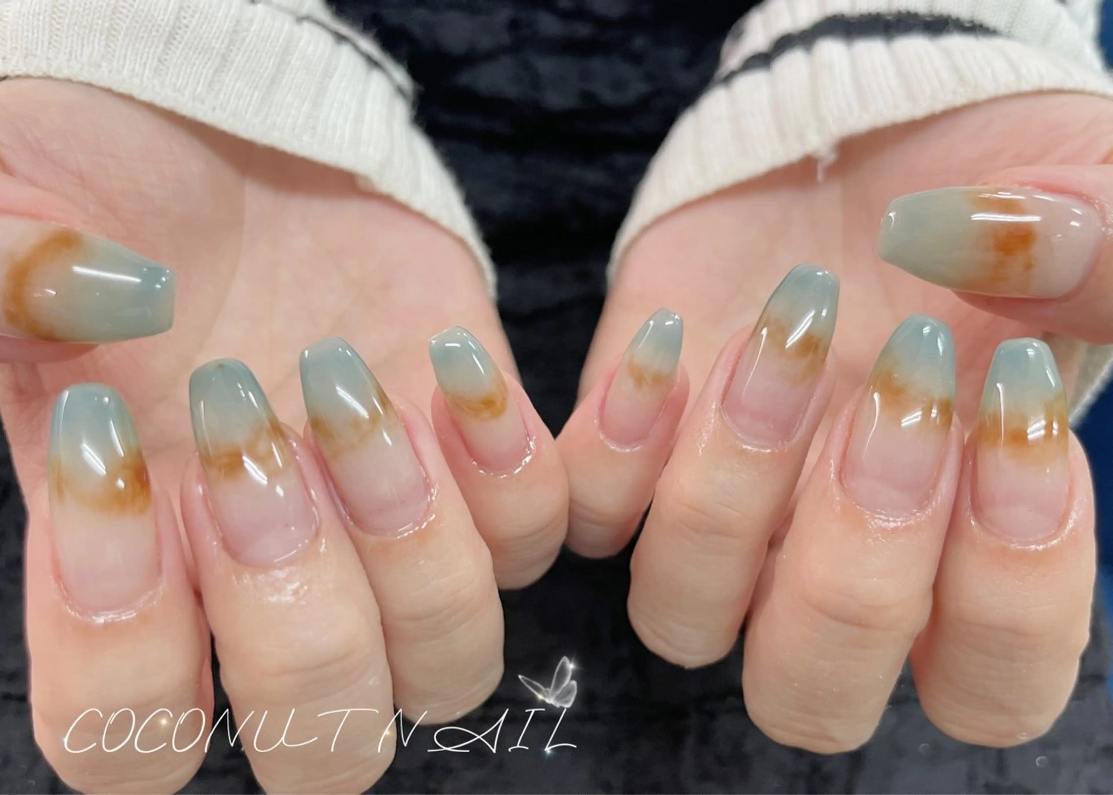 ネイル べっ甲ネイル フレンチネイル キラキラネイル マグネットネイル 大理石ネイル(マーブル) ハンドネイル 神田 ココナッツのネイルデザイン