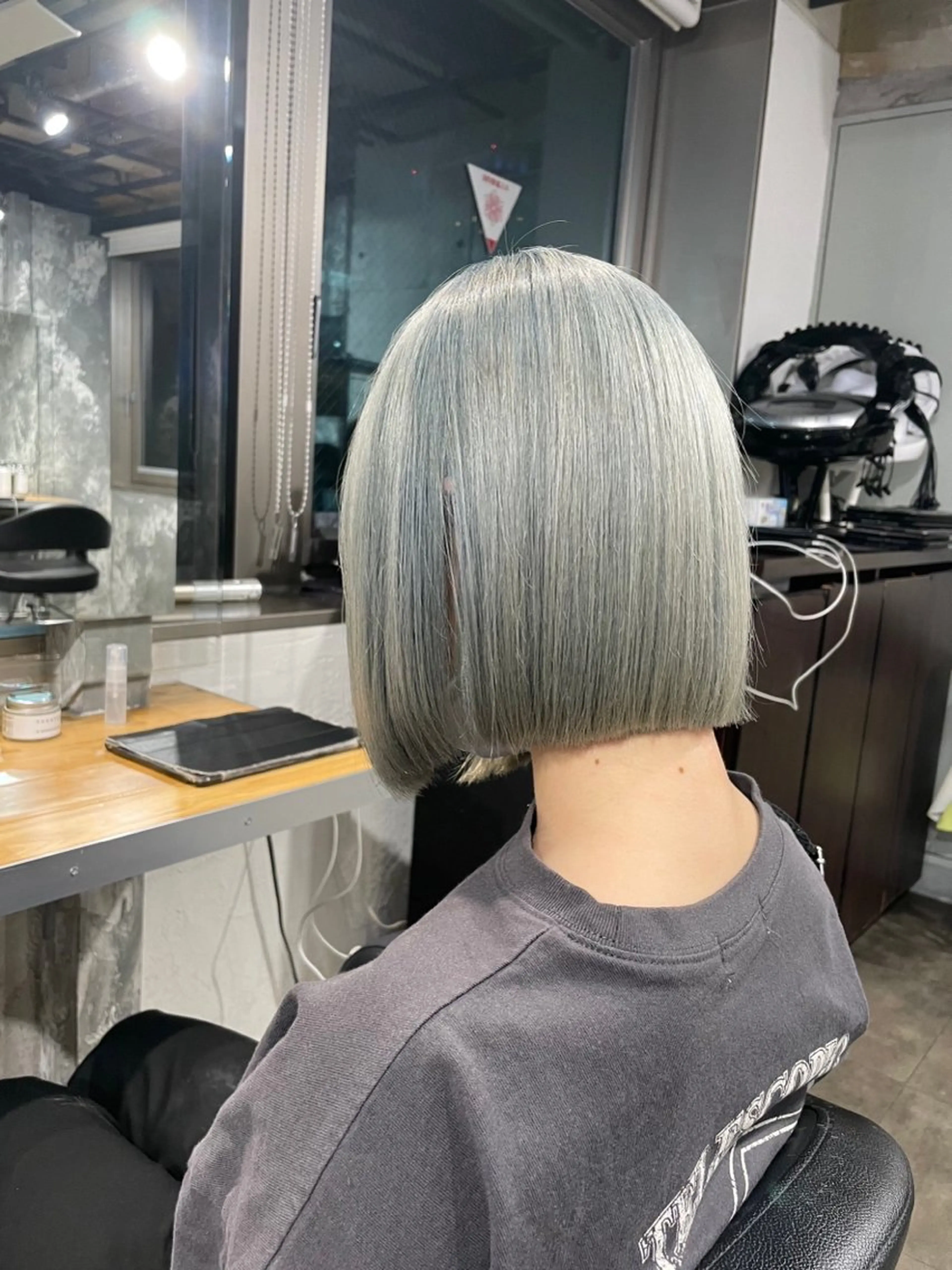 ショート カラー パーマ ヘアアレンジ メンズ 切りっぱなしボブ マッシュ ボブ ショートヘア 【縮毛矯正ブリーチ】 MANATO🌈のヘアスタイル