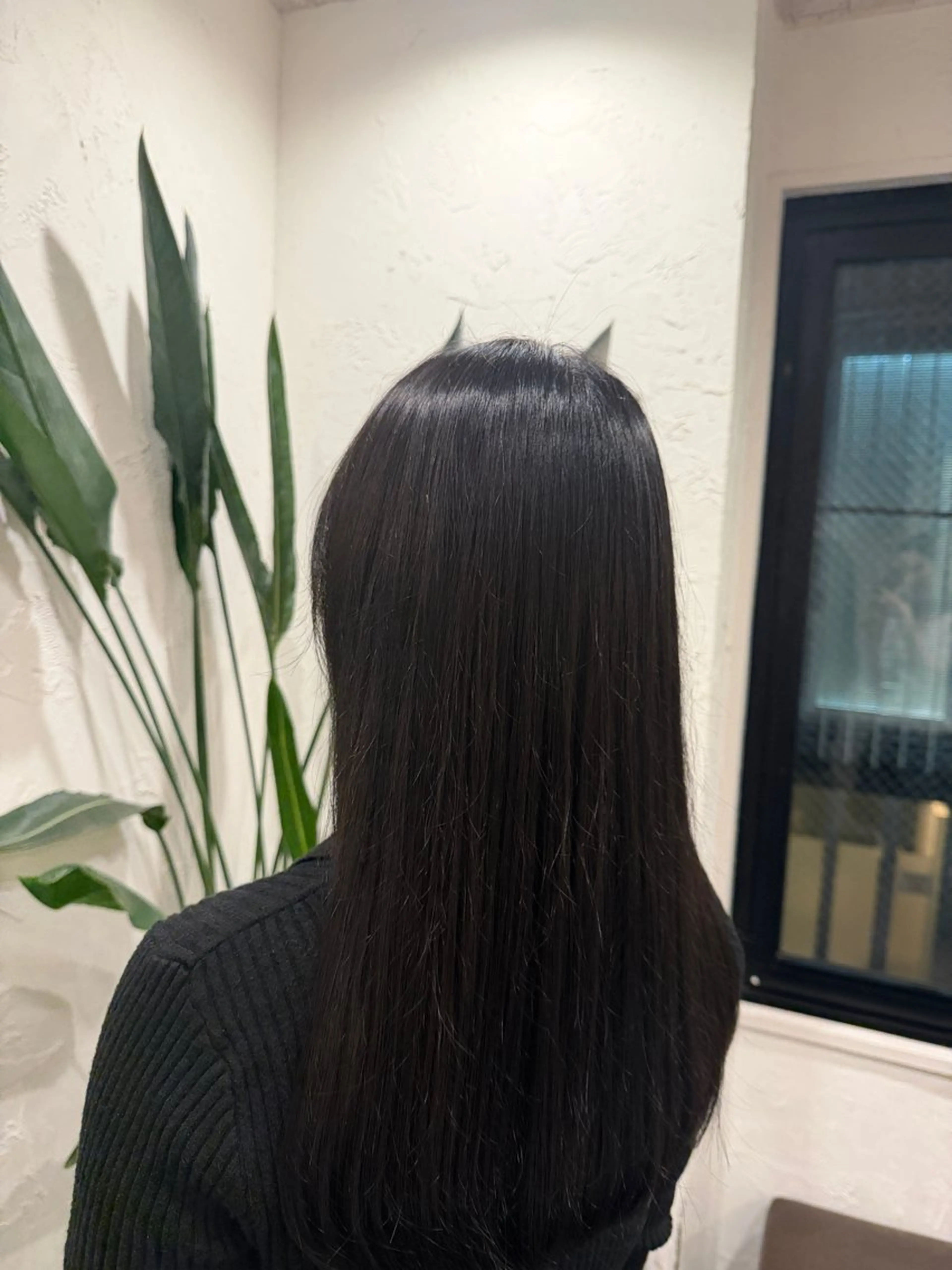 ロング ヘアカラー 張替 凜のヘアスタイル