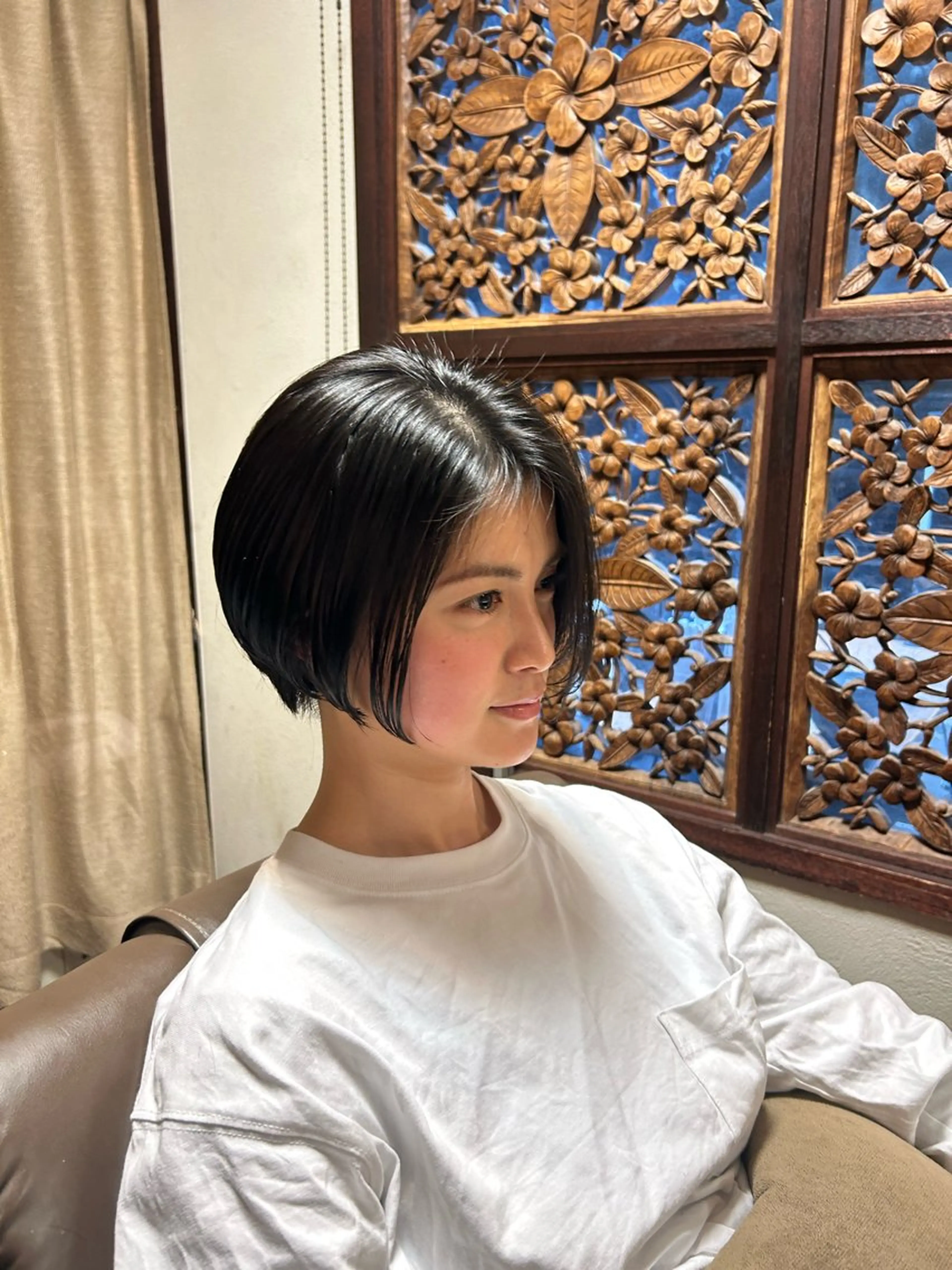 ショート 似合わせレイヤー/透 明感カラー/momiのヘアスタイル