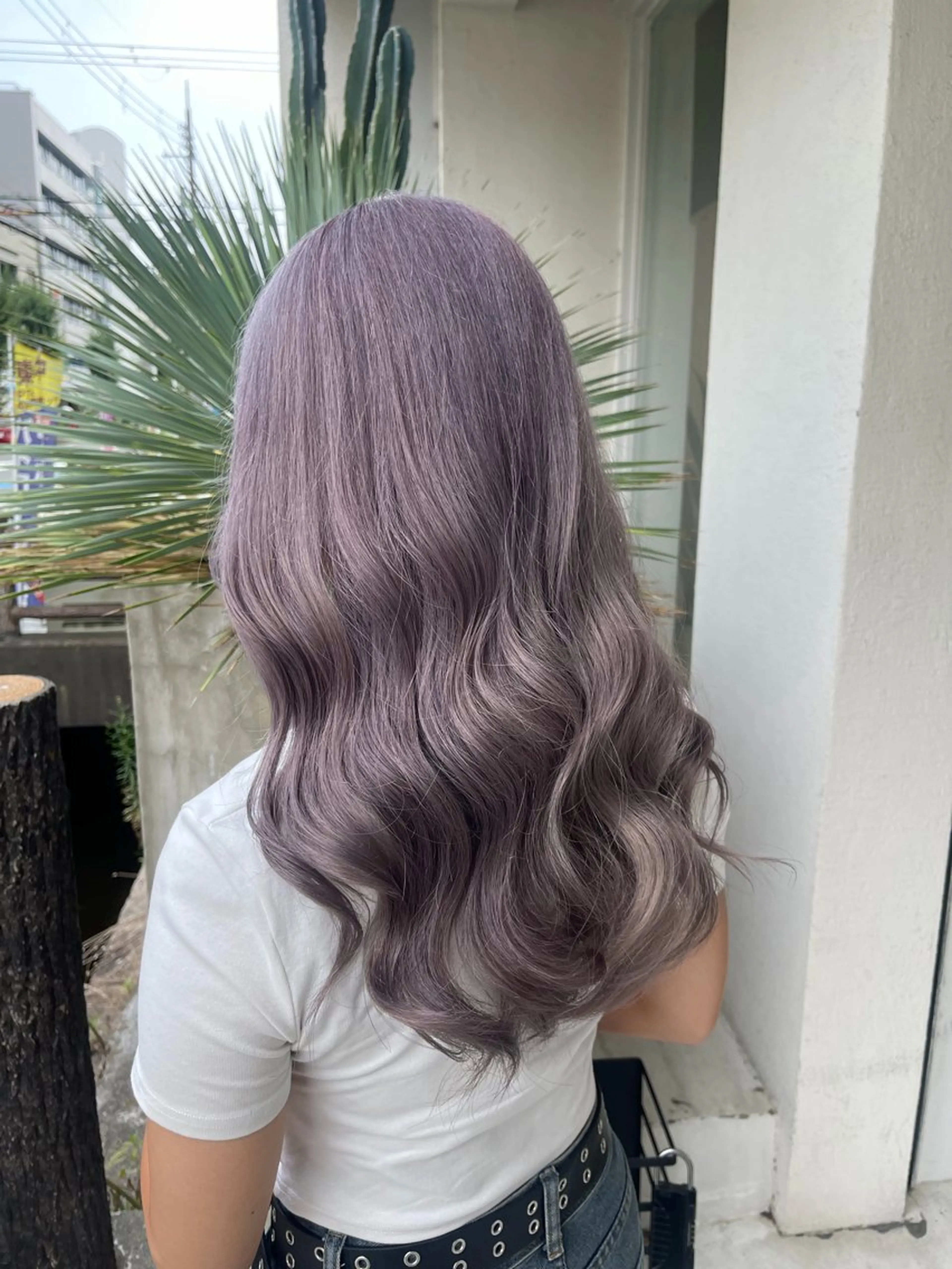 セミロング tidehair こうきブリーチカラーのヘアスタイル