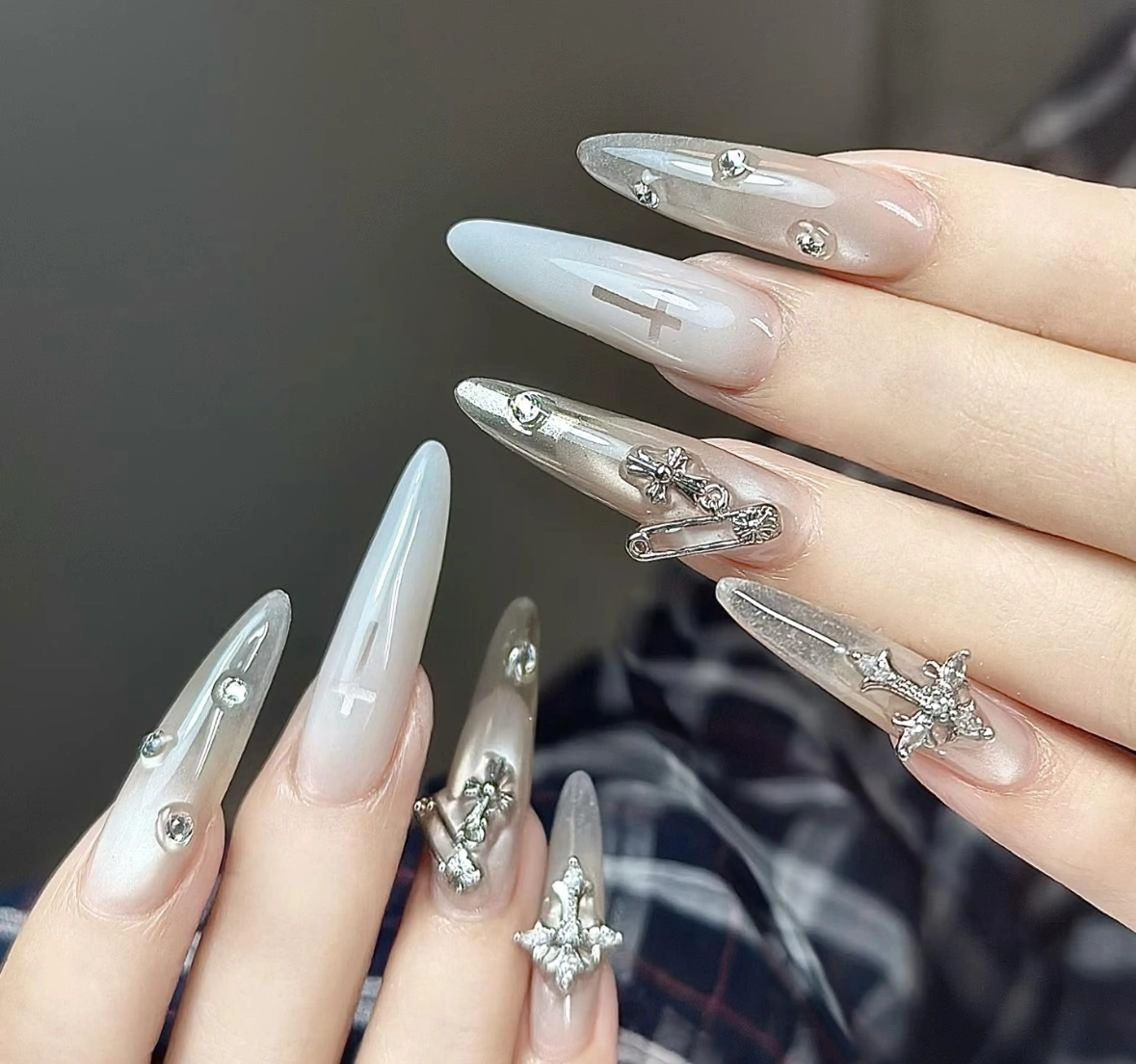 キッズ ハンドネイル 🎀 Ayaka_nailのネイルデザイン