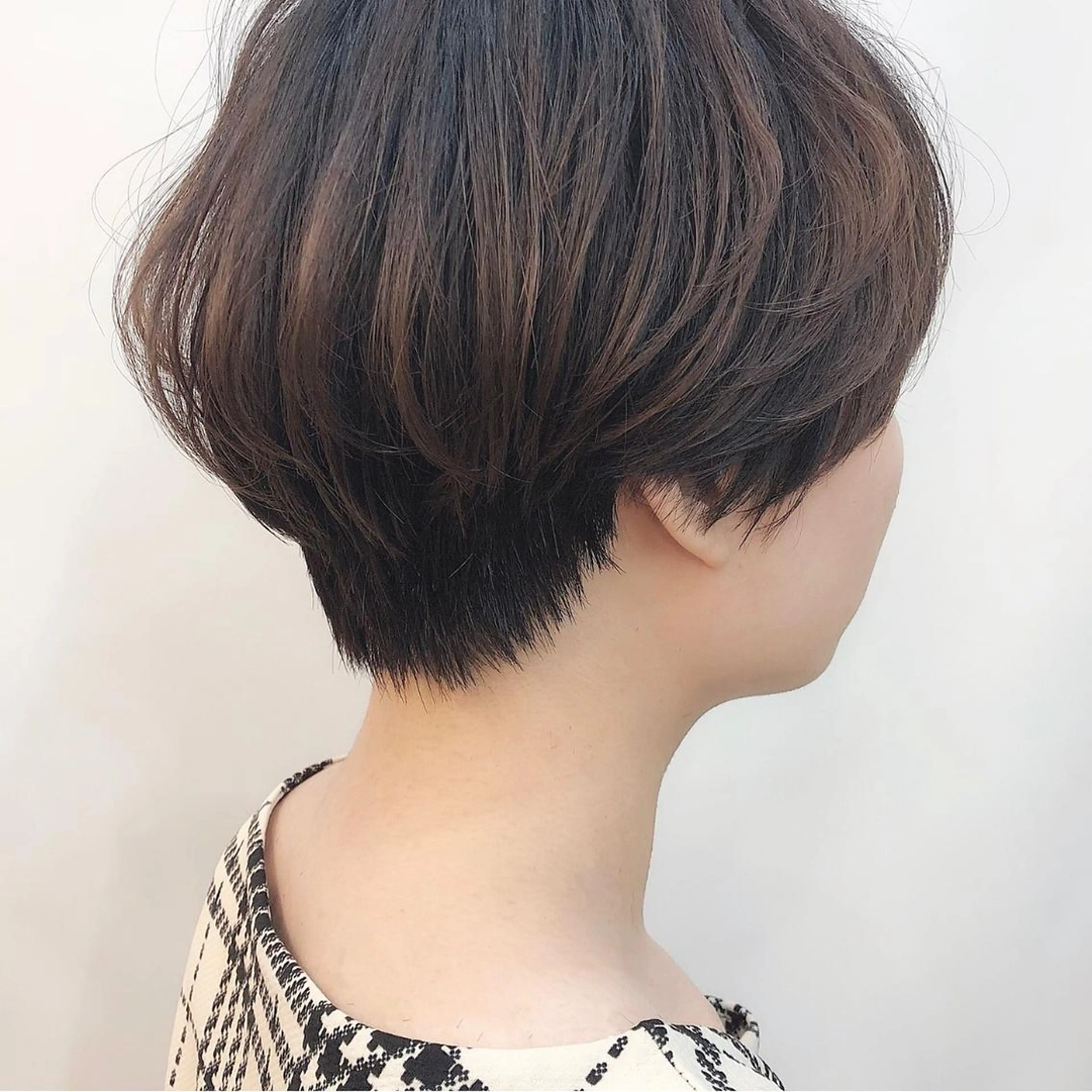 ショート 山野 稚奈のヘアスタイル