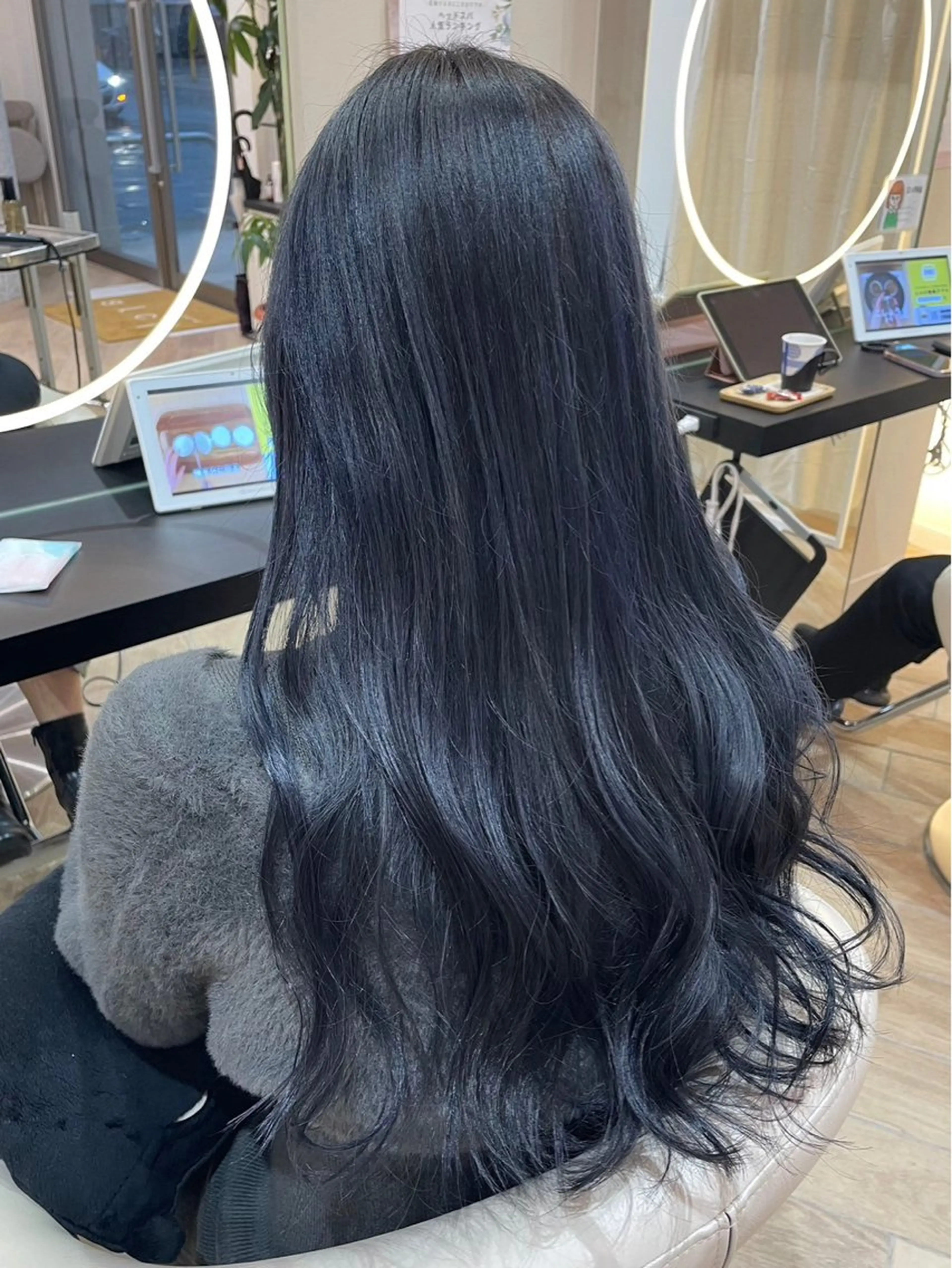 ロング カラー 艶髪/ハイトーン ️🫧rino🫧のヘアスタイル