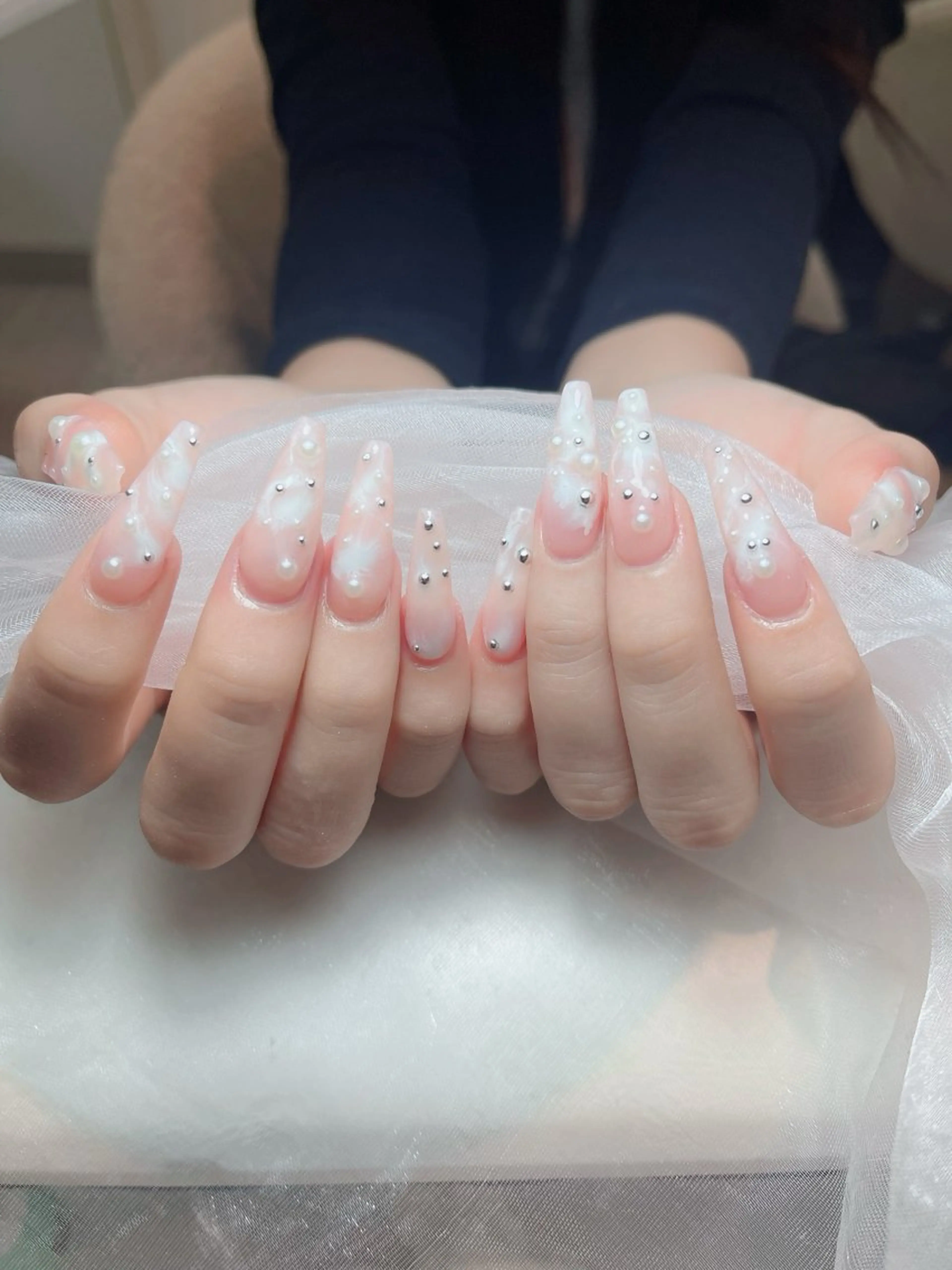 ネイル アートネイル ジェルネイル ニュアンスネイル シンプルネイル ネイルチップ ハンドネイル Nie Nail Hinatachanのネイルデザイン