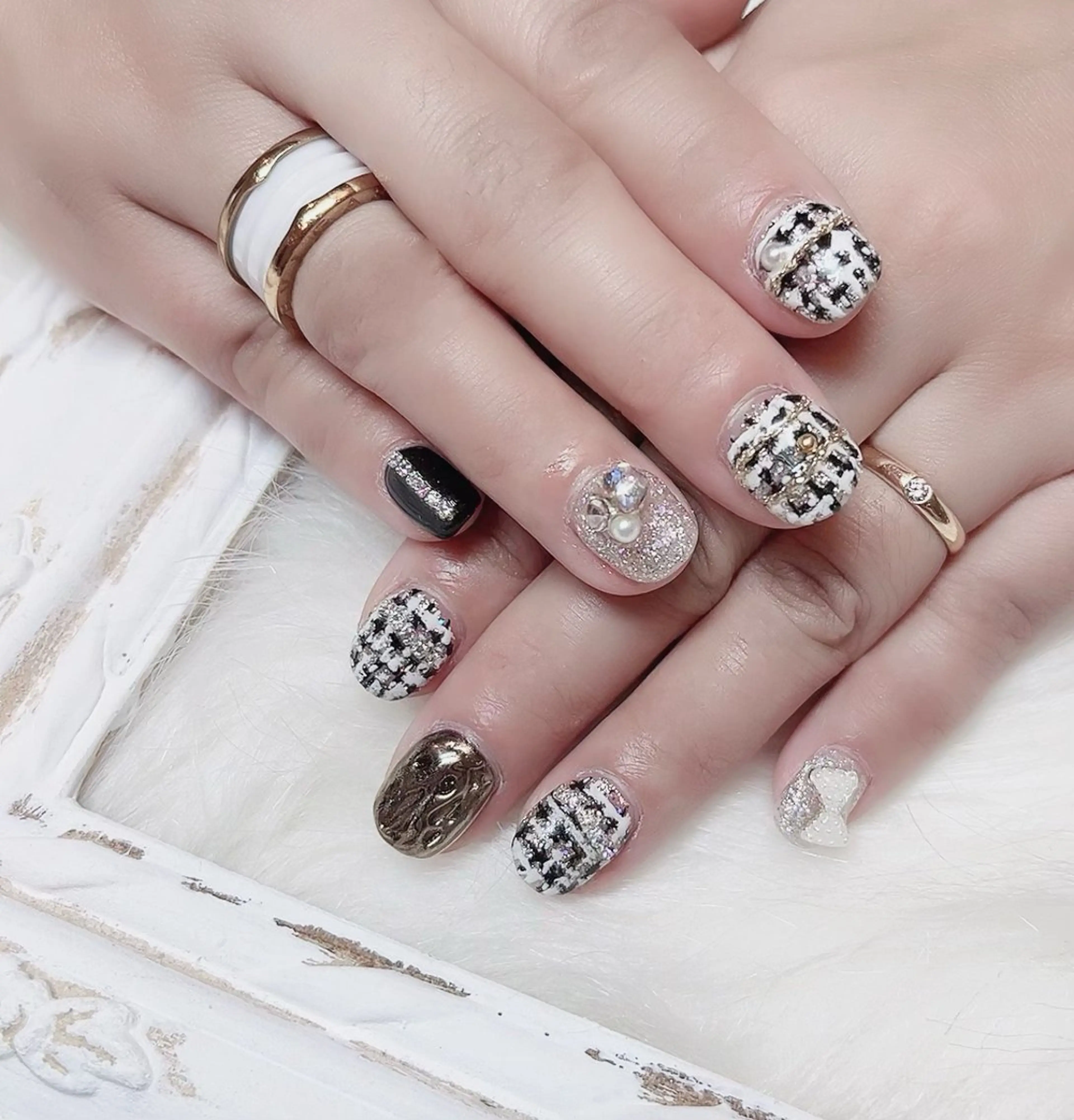 ネイル ハンドネイル MoonNail ユリ🌸のネイルデザイン
