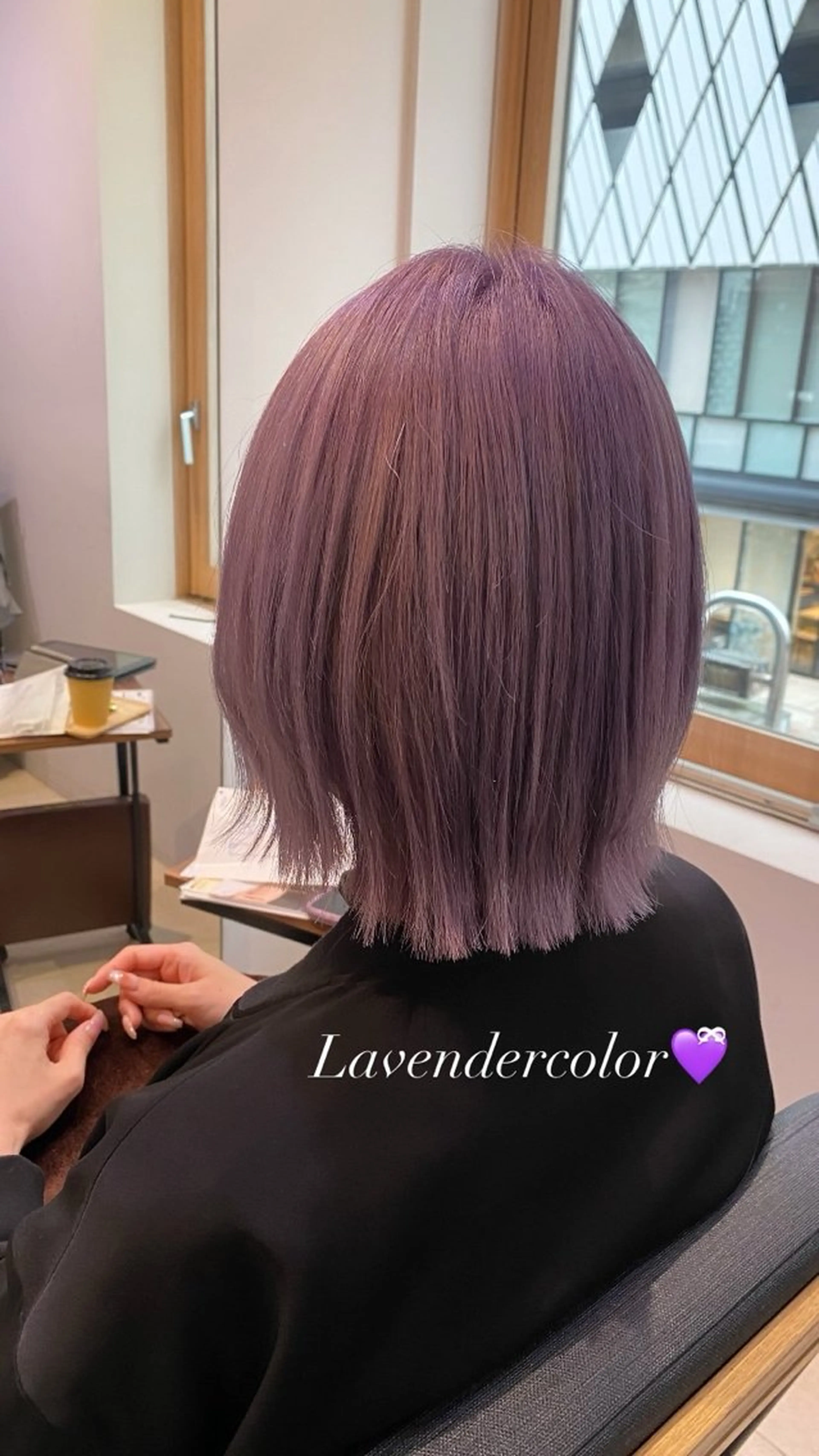 カラー ラベンダーカラー ヘアカラー 井出 くるみのヘアスタイル
