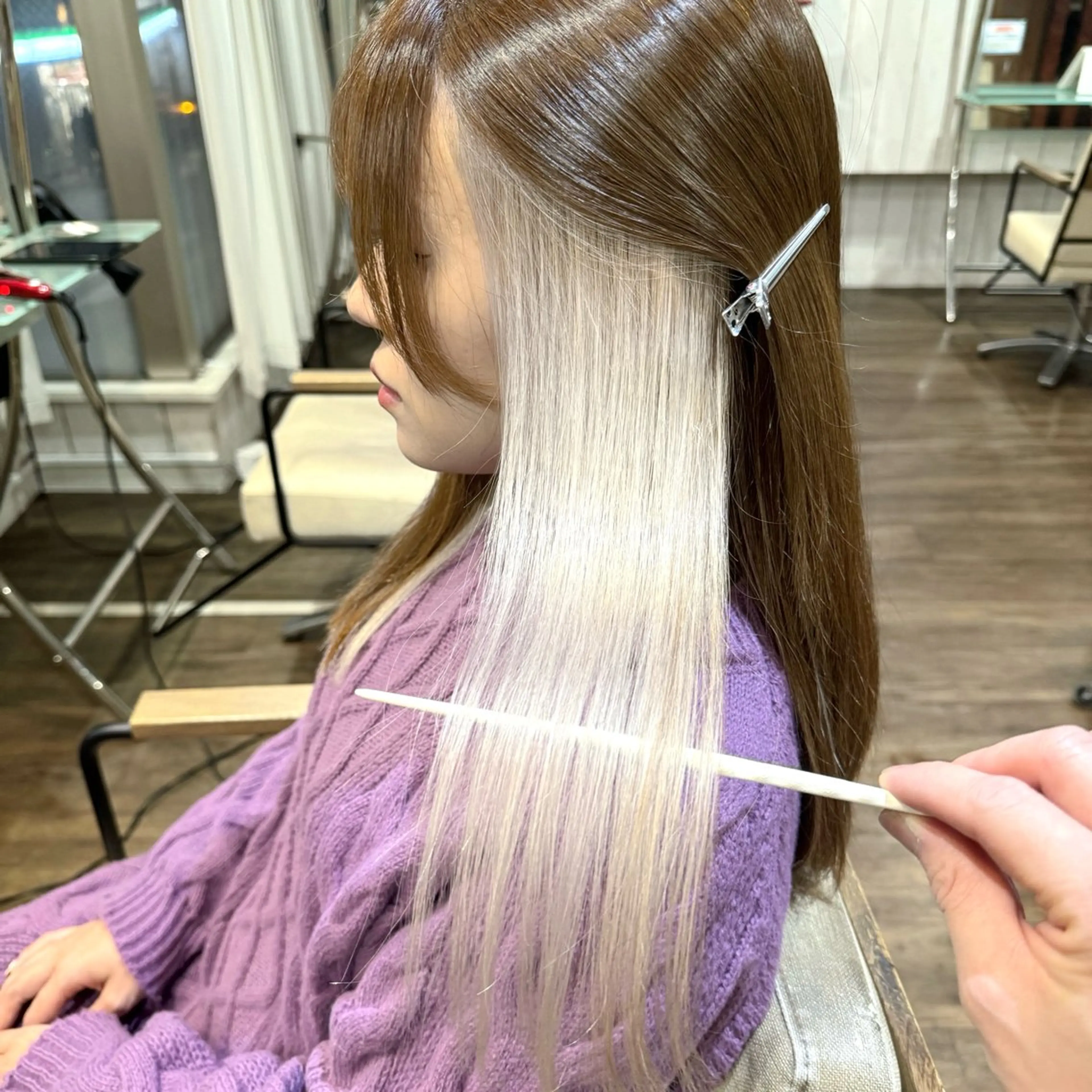 セミロング カラー ブリーチ カット ヘアカラー トリートメント 癖毛救済✂️ボブ /髪質改善ストレートのヘアスタイル