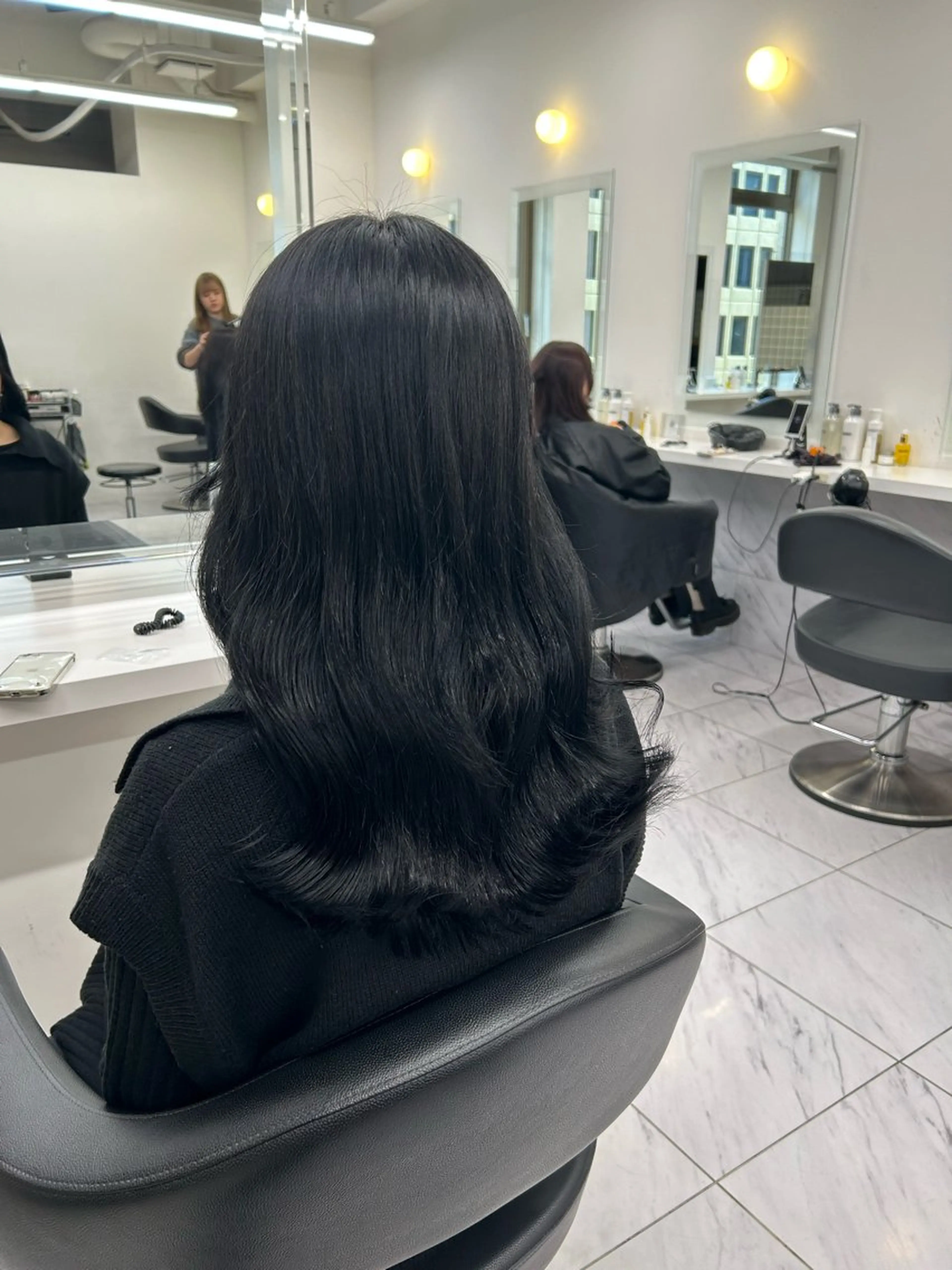 セミロング カラー パーマ ヘアアレンジ メンズ キッズ 🦋韓国レイヤー｜ 透明感グレージュ🦋のヘアスタイル