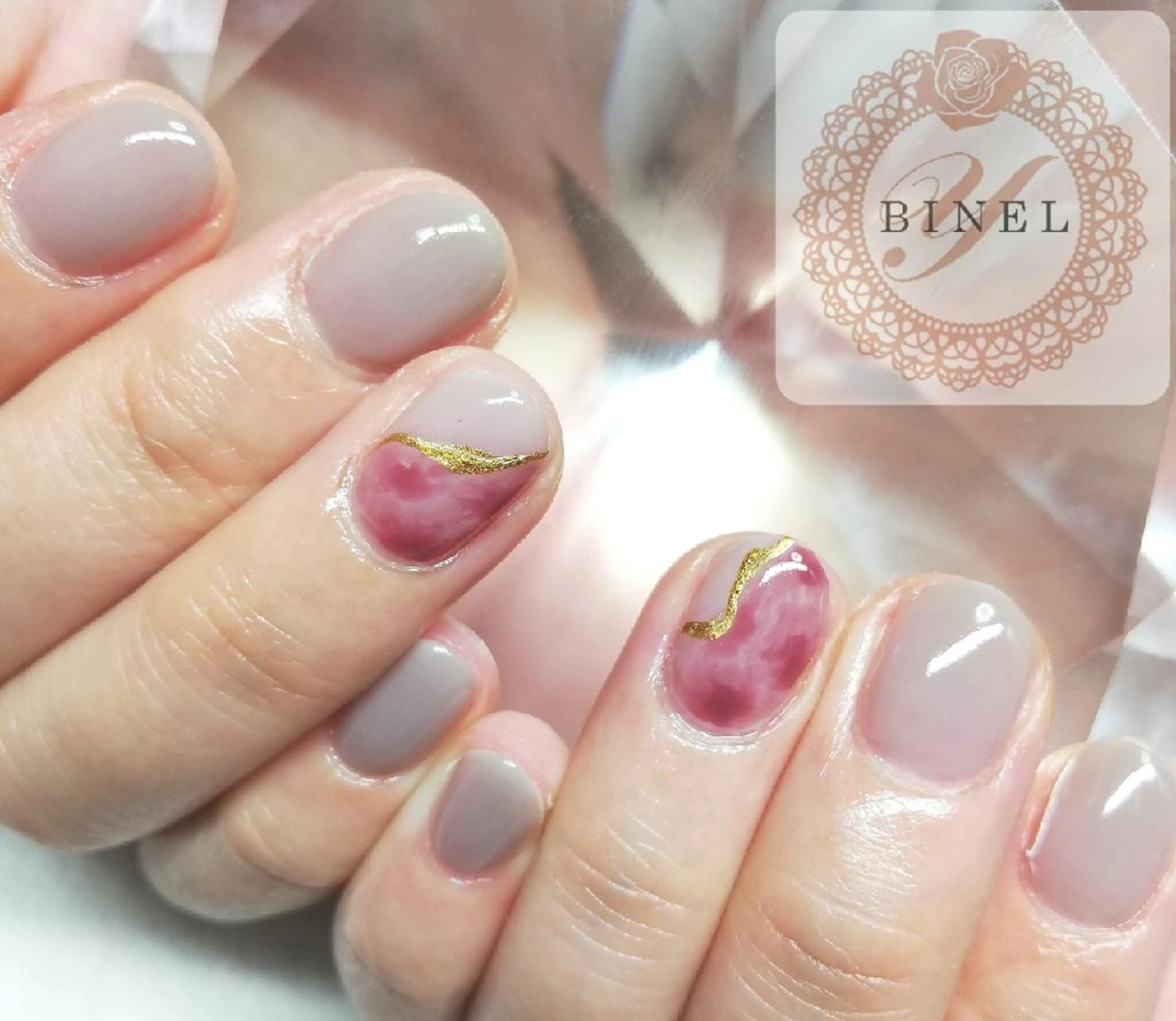 ネイル アートネイル ニュアンスネイル ワンカラーネイル ハンドネイル Nail Salon Y.BINELのネイルデザイン