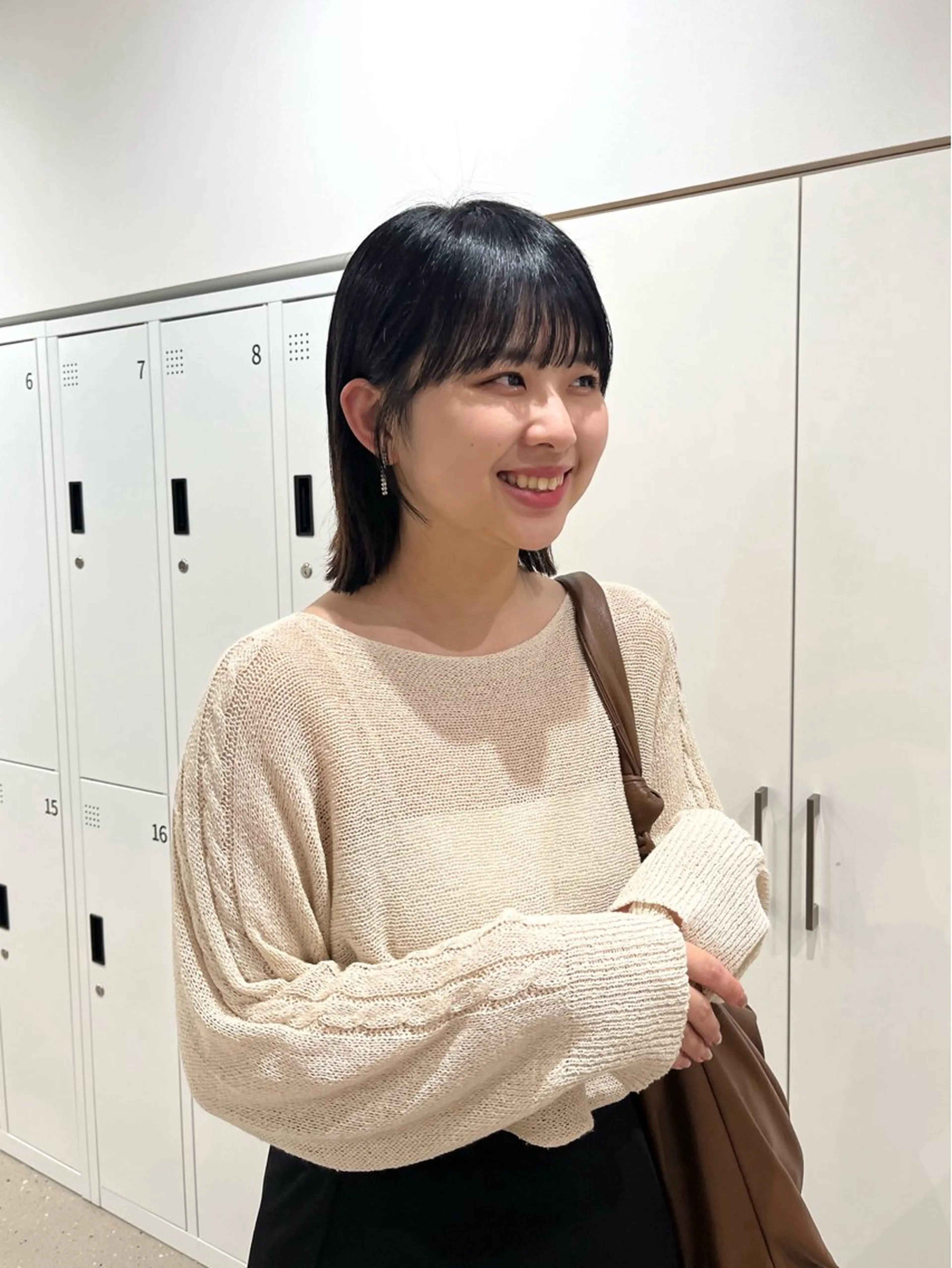 ミディアム カラー ミディアムパーマ ブリーチ 透明感カラー ダブルカラー ハイライトカラー 小顔カット/ 透明感カラー/阪本桃のヘアスタイル