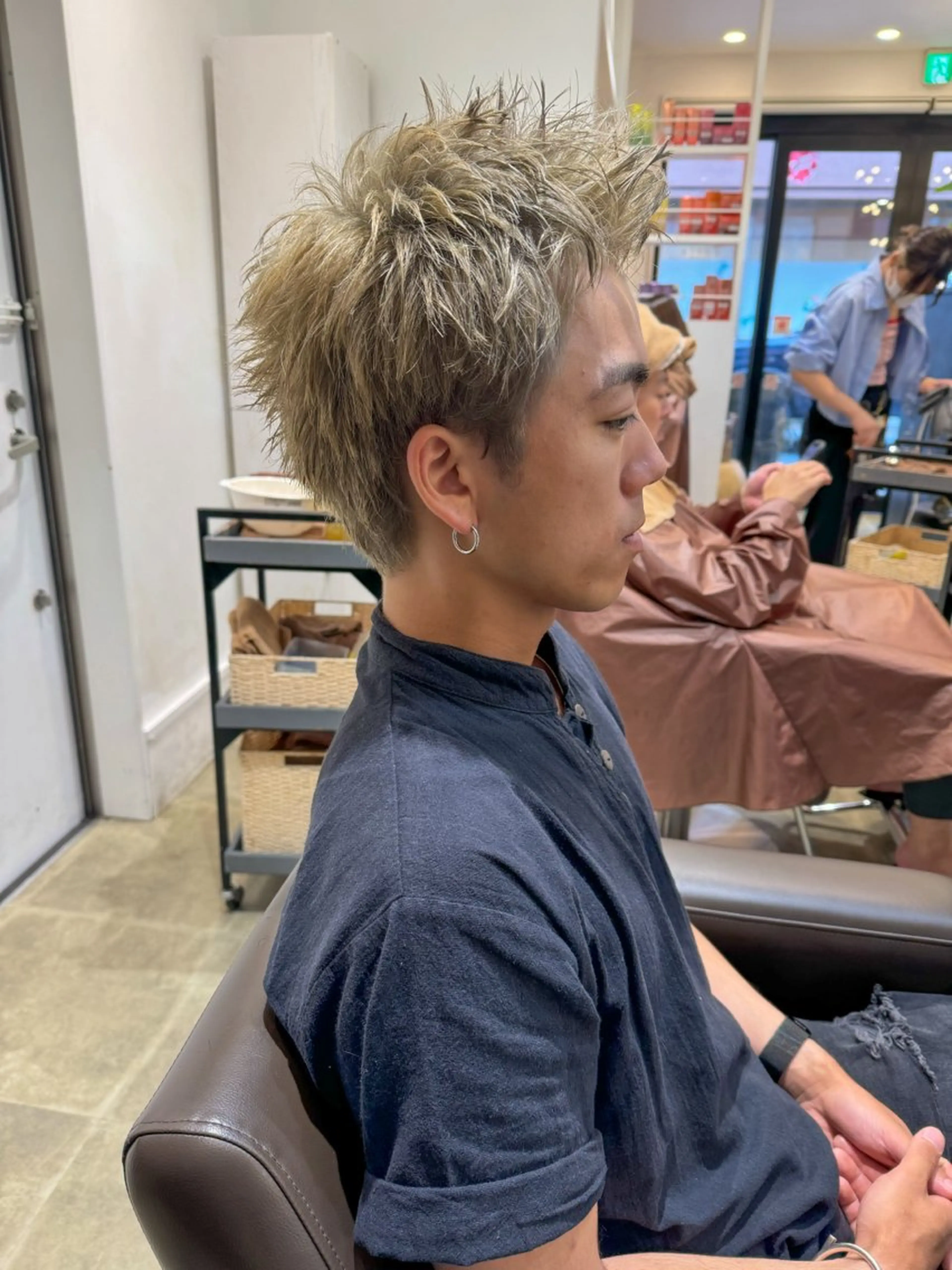 カラー メンズ ヘアカラー トリートメント 葵/レイヤーカット/ 韓国風/透明感カラーのヘアスタイル