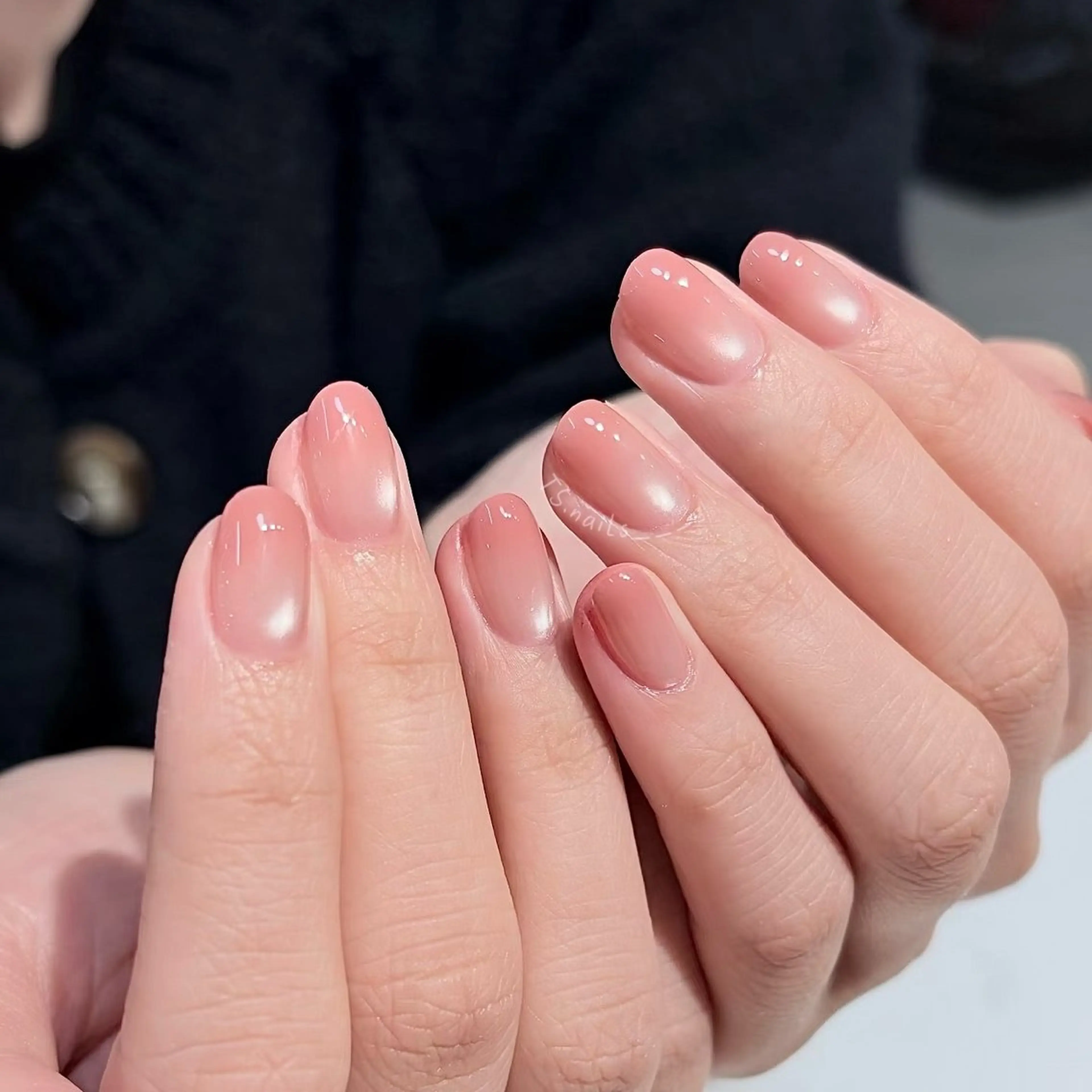 ネイル キラキラネイル マグネットネイル 持ち込み オフィスネイル シンプルネイル TS. nails___のネイルデザイン