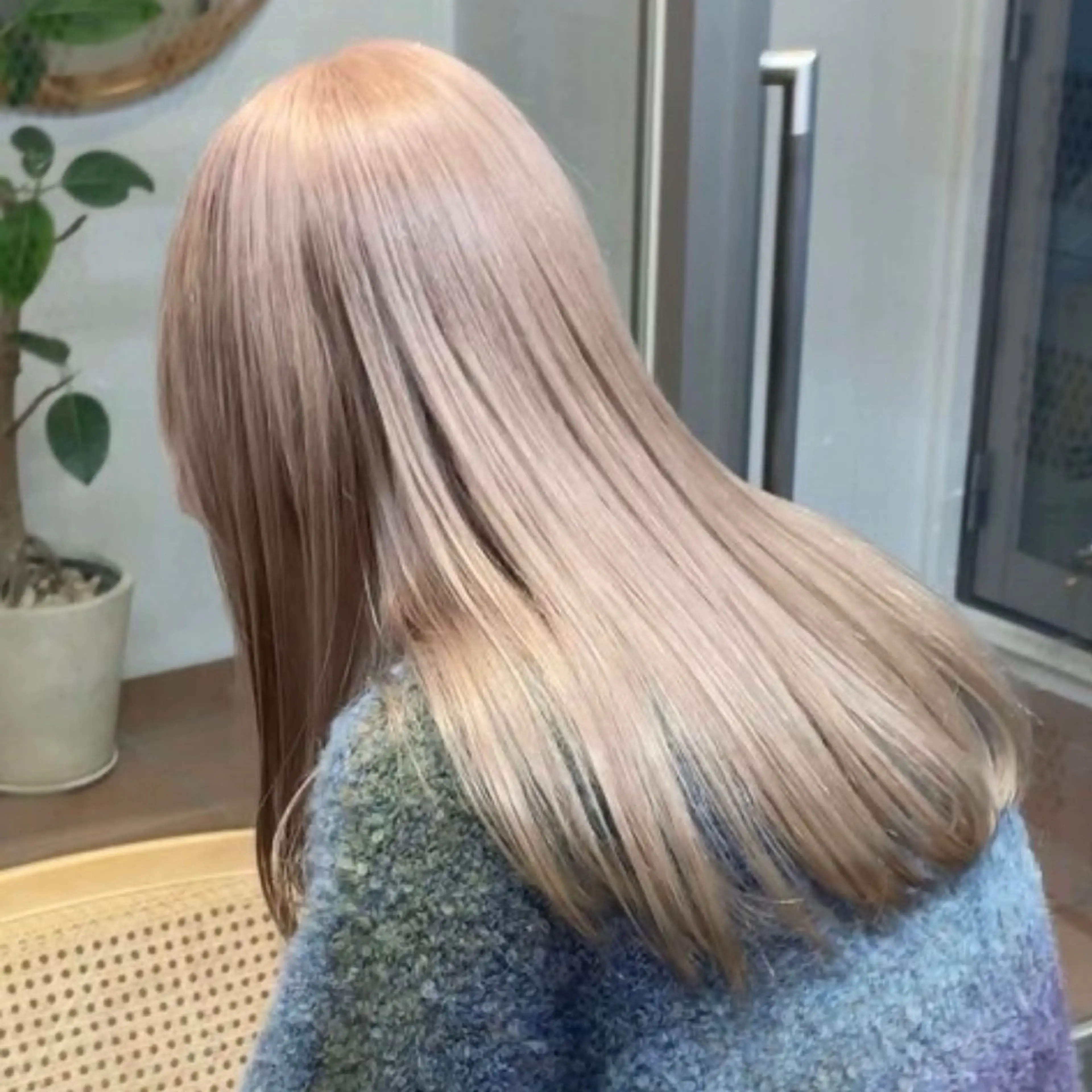 ロング ヘアカラー 🪽ブリーチカラー✨ /Tsubasaのヘアスタイル