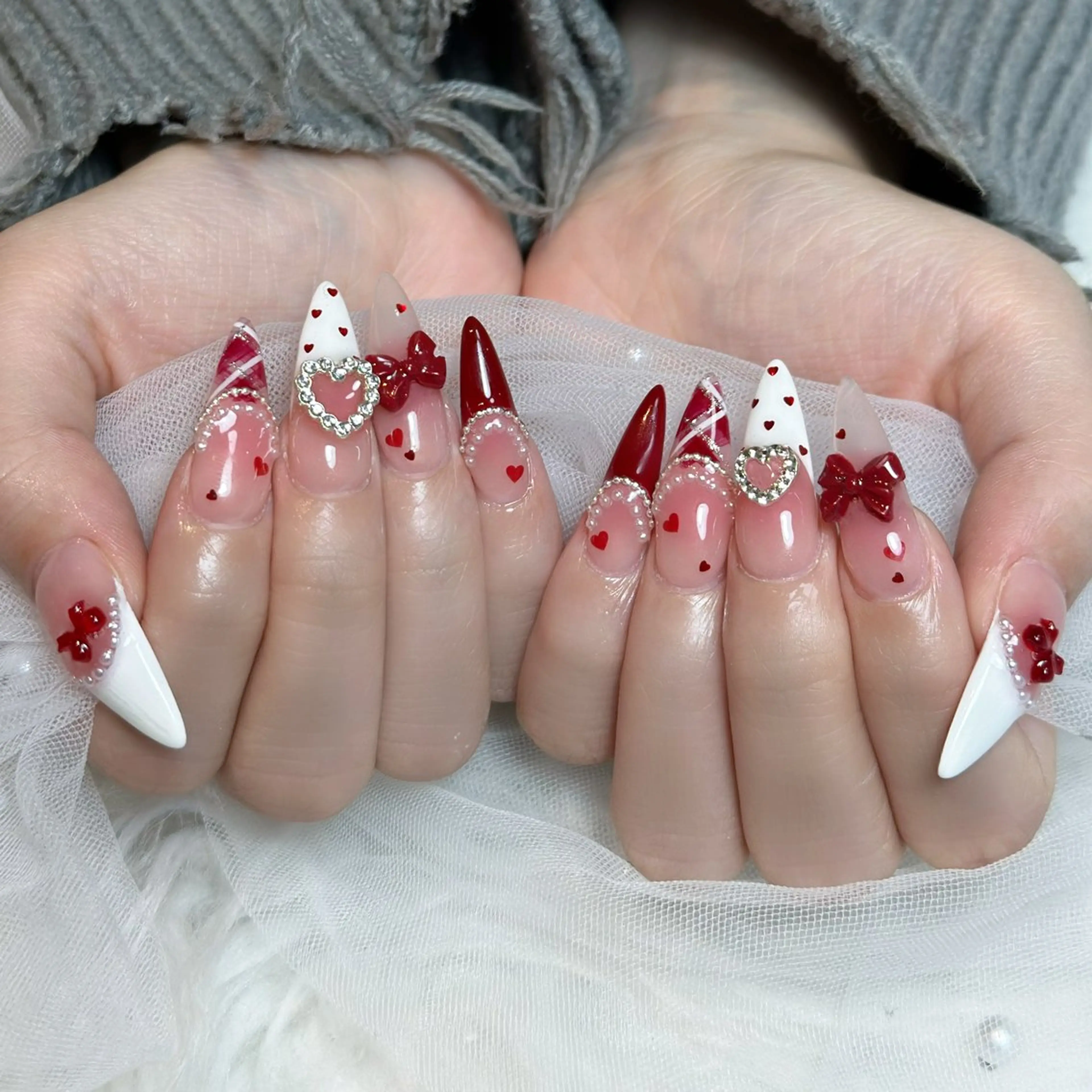 ネイル オーロラネイル ボルドー ブラウン 氷ネイル・うるうるネイル キラキラネイル Julli NailStudioのネイルデザイン