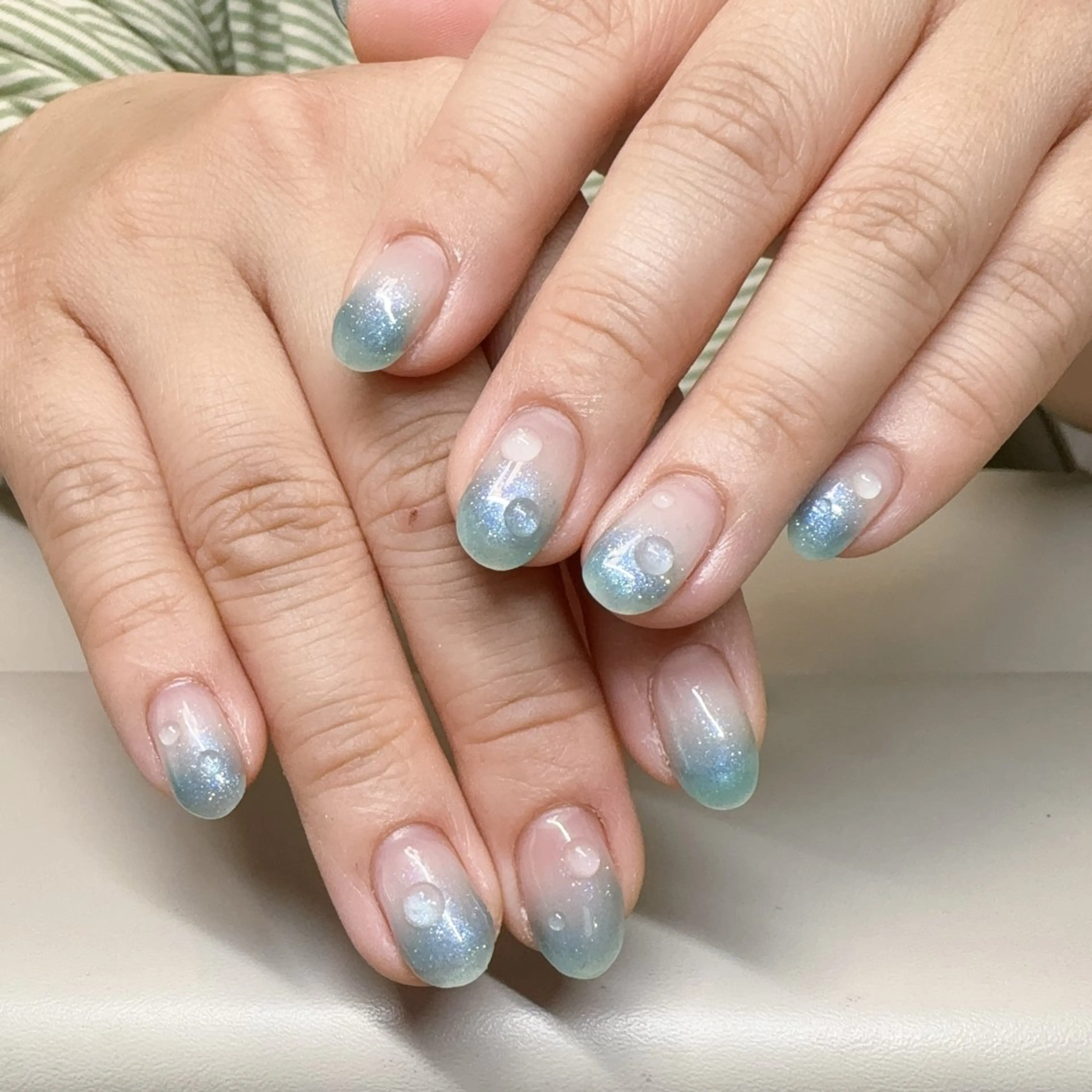 ネイル 成人式 フレンチネイル ジェルネイル グラデーション マグネットネイル ハンドネイル Rika  nail cocoのネイルデザイン