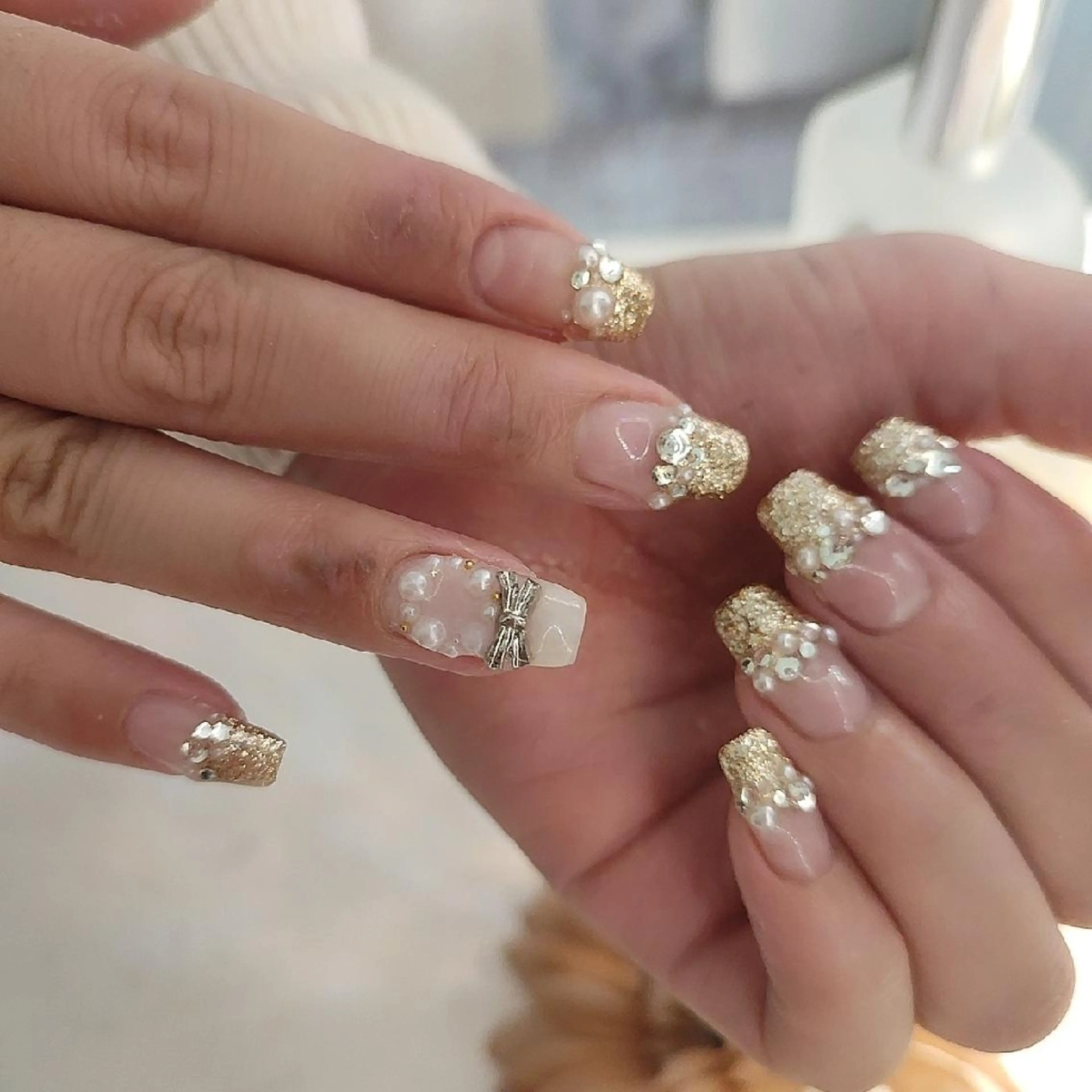 ネイル ハンドネイル RUNWAY 　　の眉毛・アイブロウイメージ