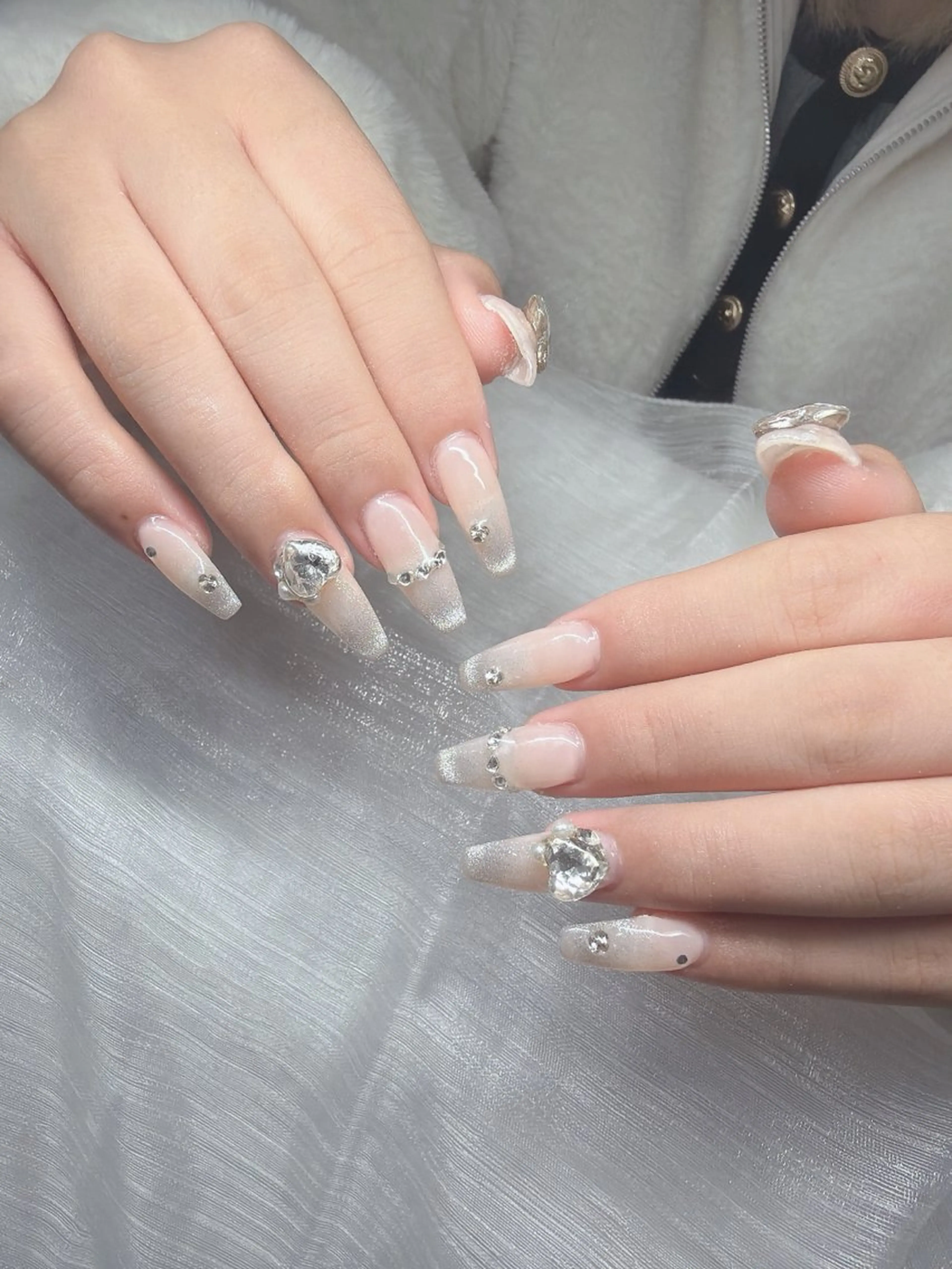ネイル ハンドネイル Lee Nailsのネイルデザイン