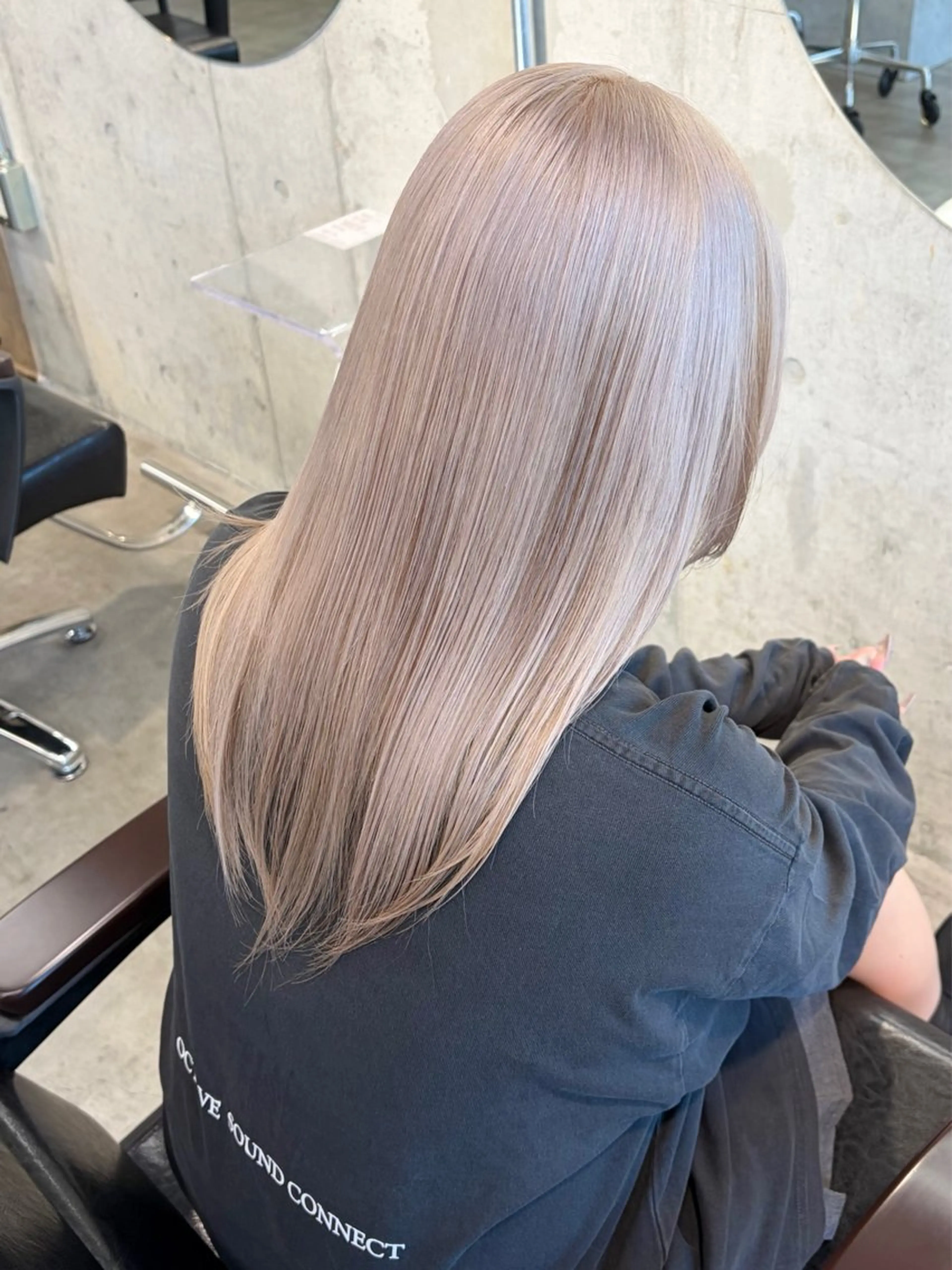 ロング カット ヘアカラー トリートメント 🤍ムラ修正ブリーチ 🤍原宿/YUUのヘアスタイル